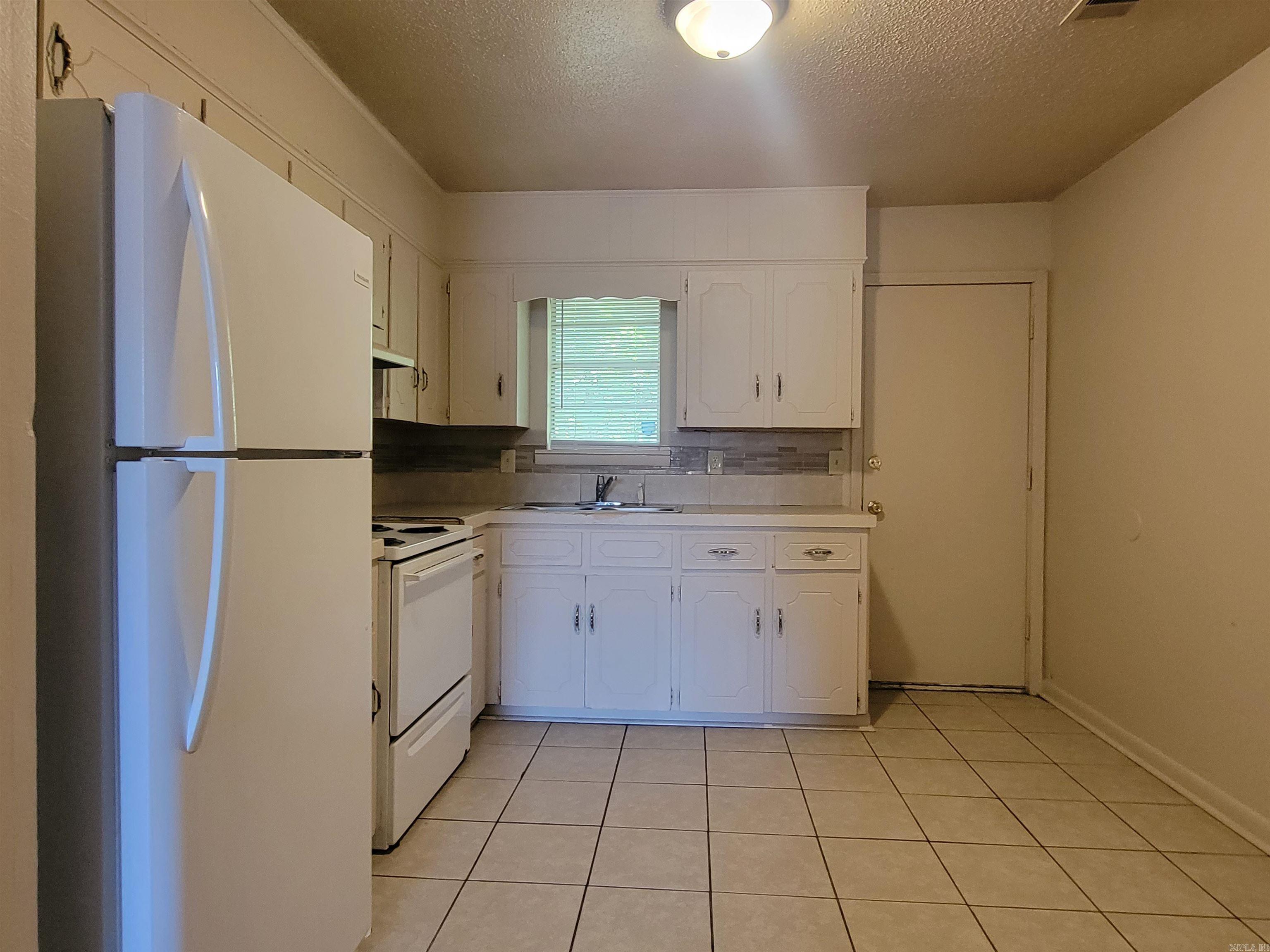 McCain Mabel - Residential Lease