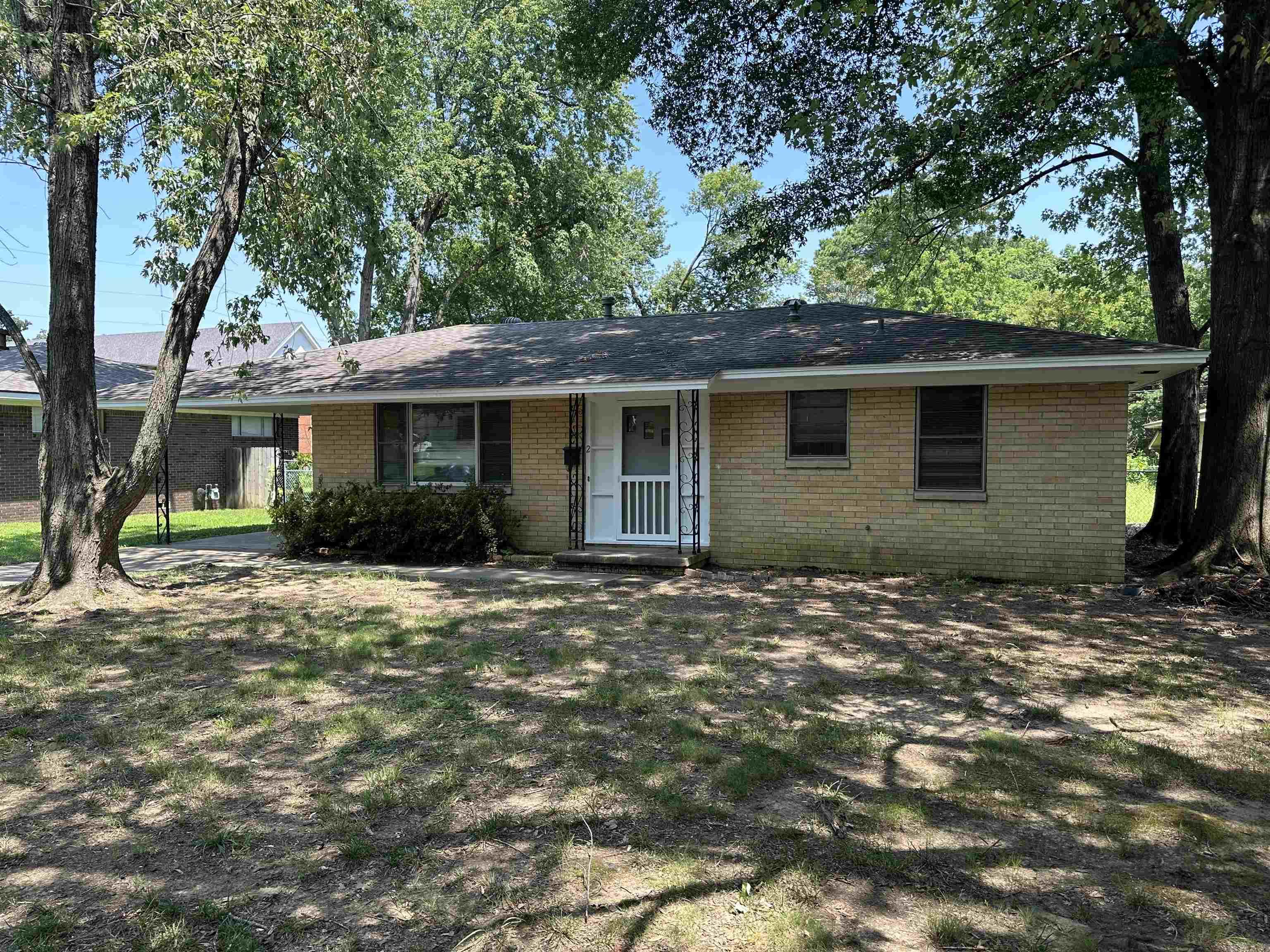 West Markham Heights - Residential Lease