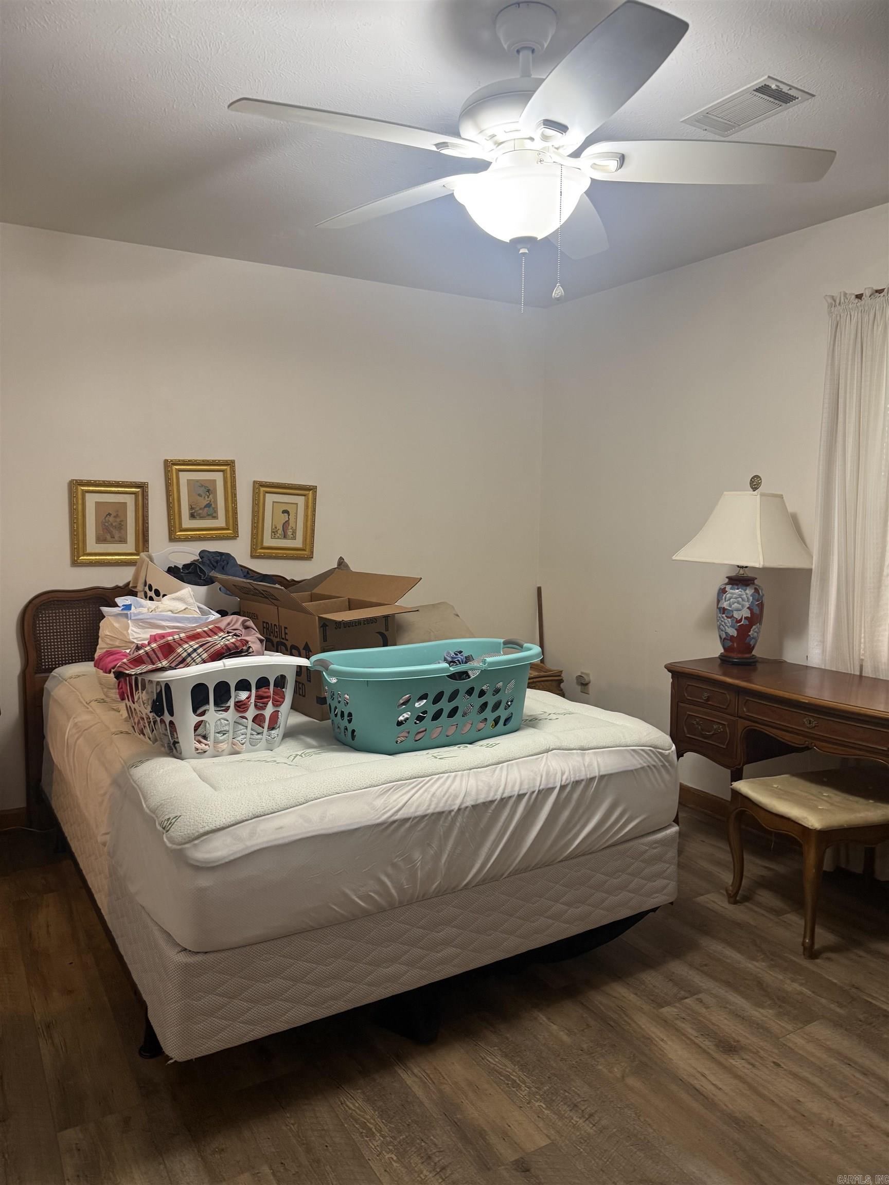 RIVER OAKS COMMONS - Residential