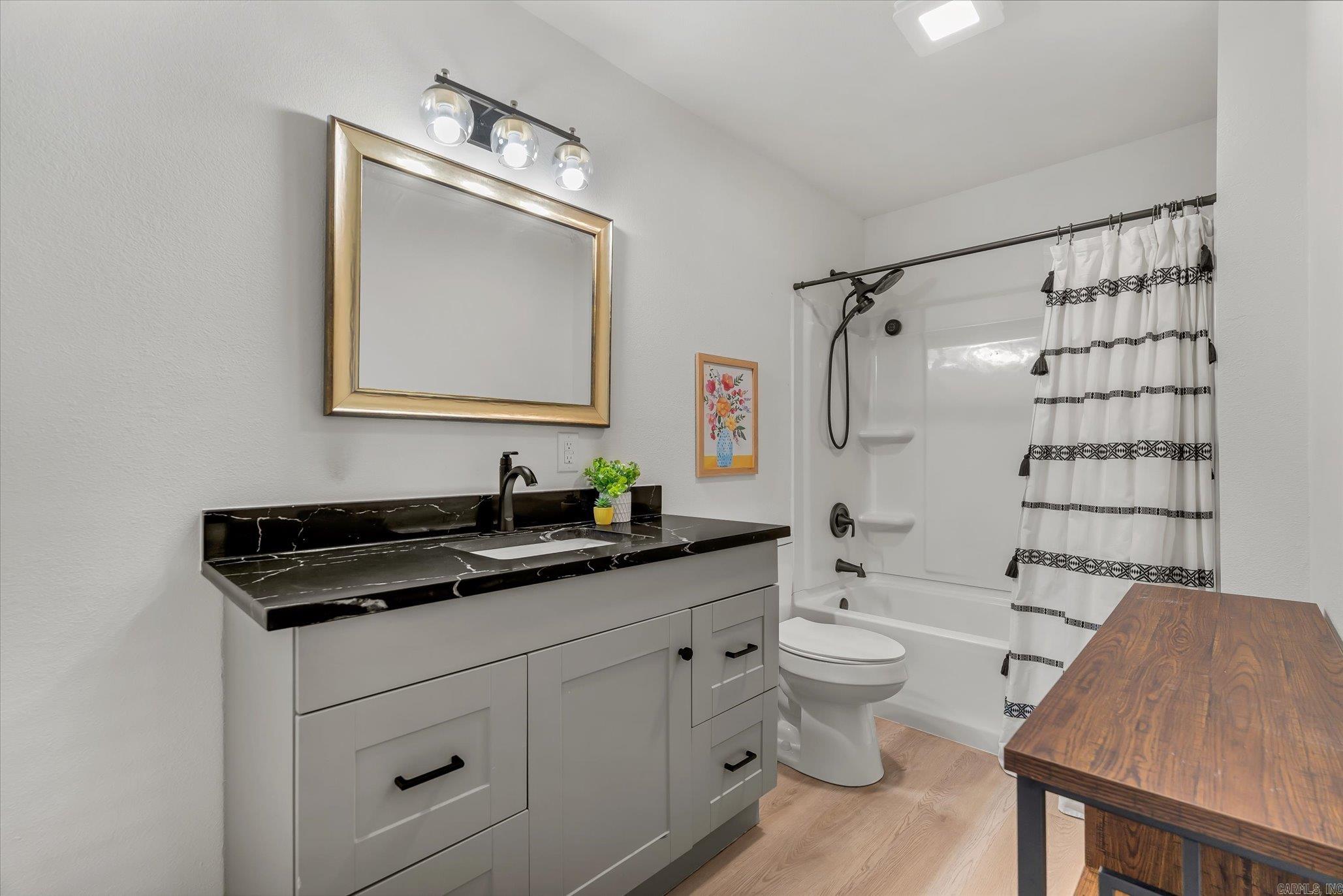 MAYO TEDDER - Residential