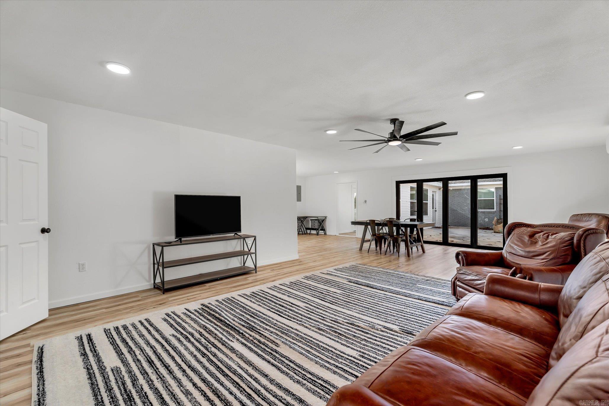 MAYO TEDDER - Residential