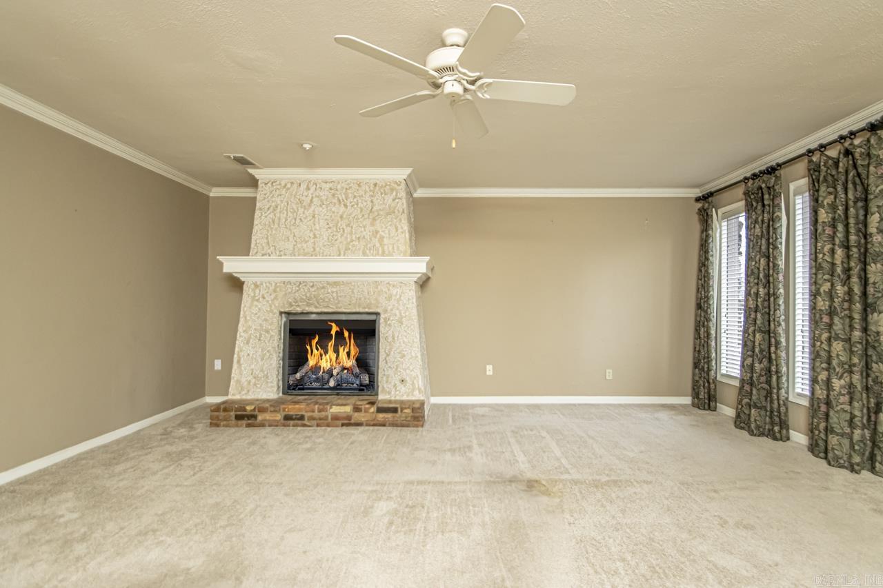 COUNTRY CLUB PARK - Residential