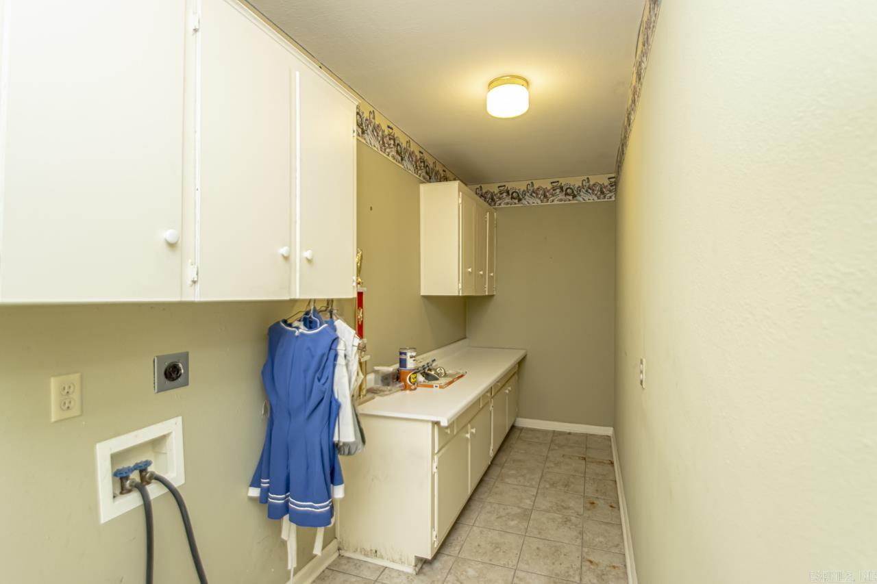 COUNTRY CLUB PARK - Residential