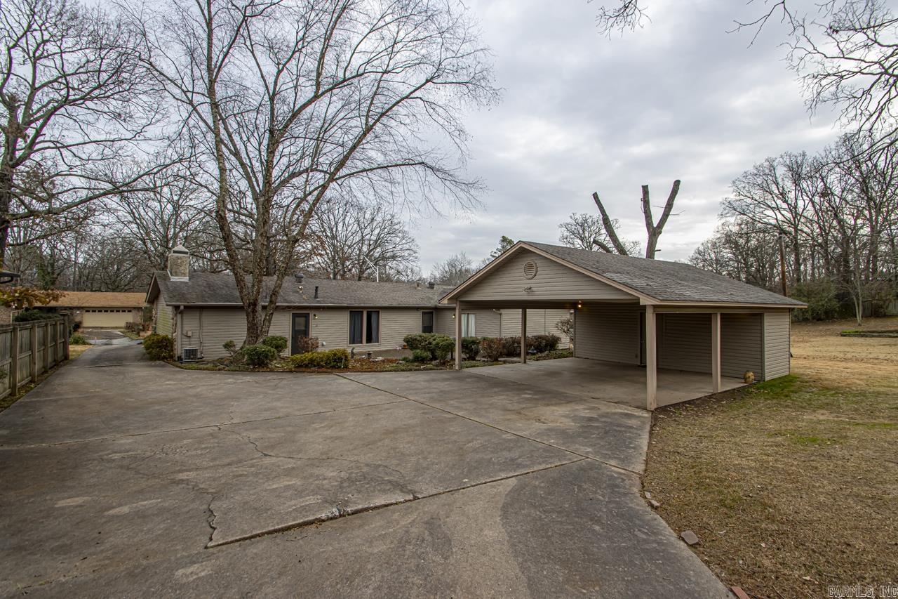 COUNTRY CLUB PARK - Residential