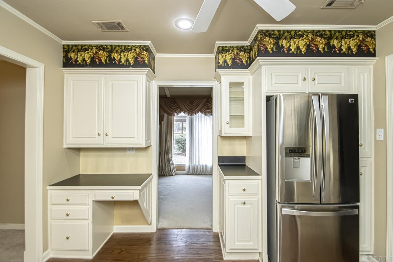 COUNTRY CLUB PARK - Residential