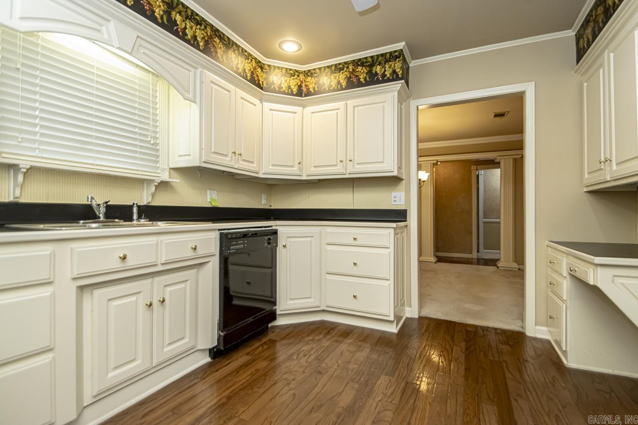 COUNTRY CLUB PARK - Residential