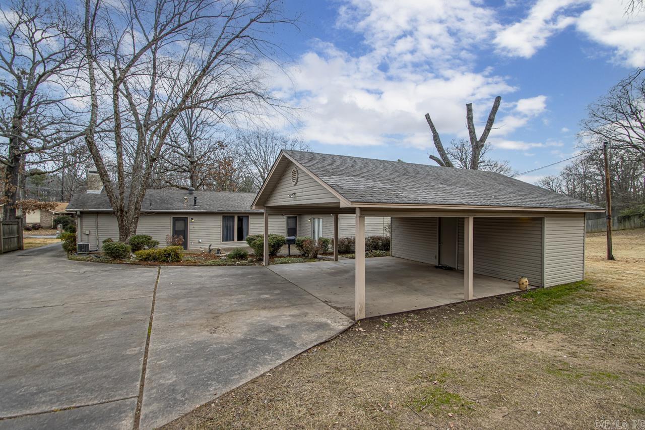 COUNTRY CLUB PARK - Residential