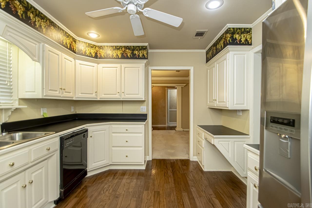 COUNTRY CLUB PARK - Residential