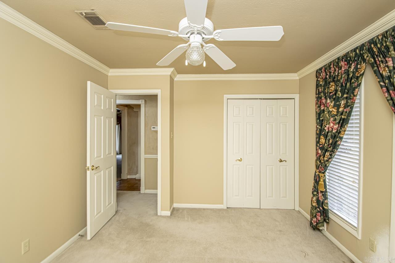 COUNTRY CLUB PARK - Residential