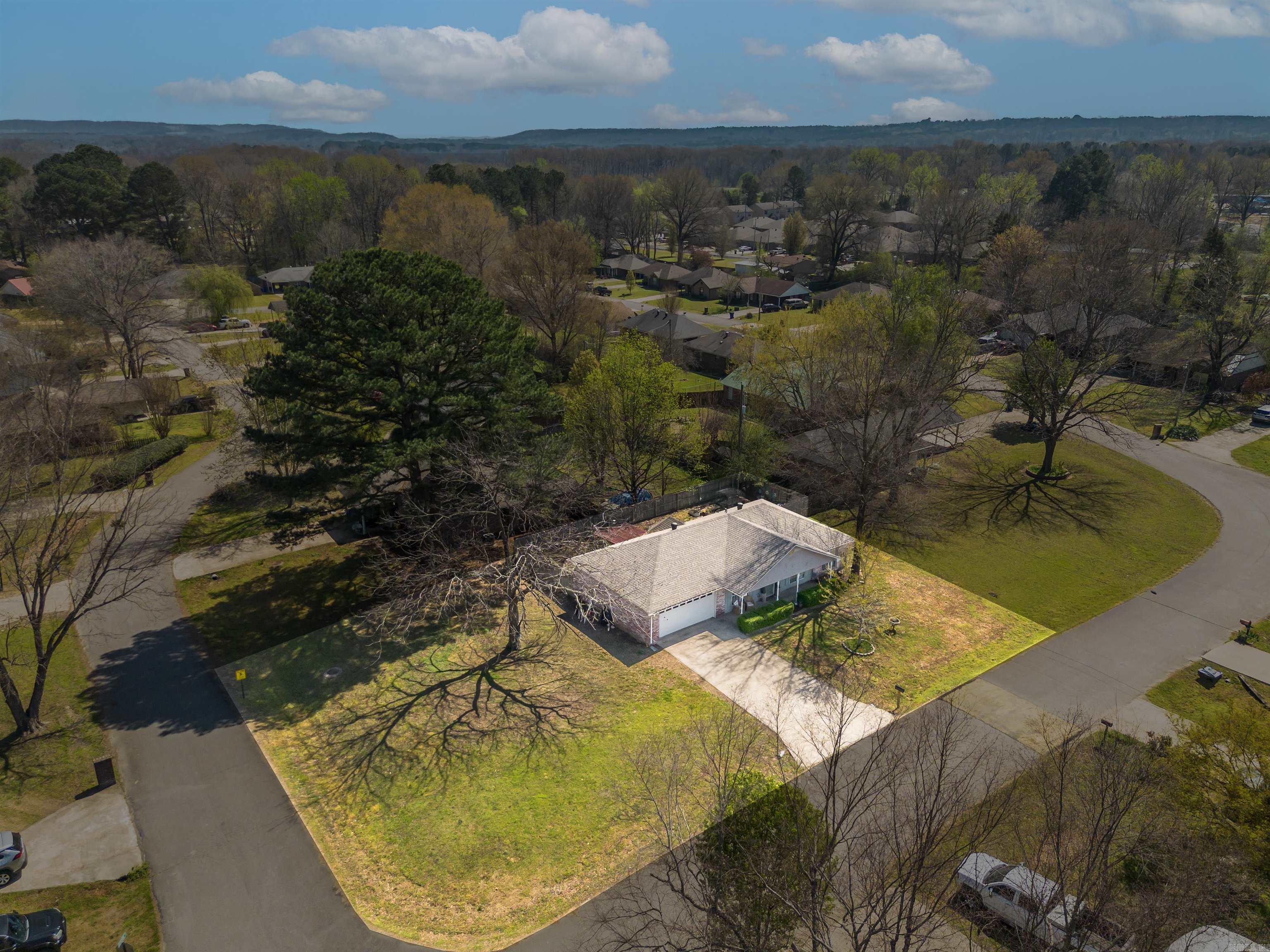 MAGNOLIA POINT - Residential