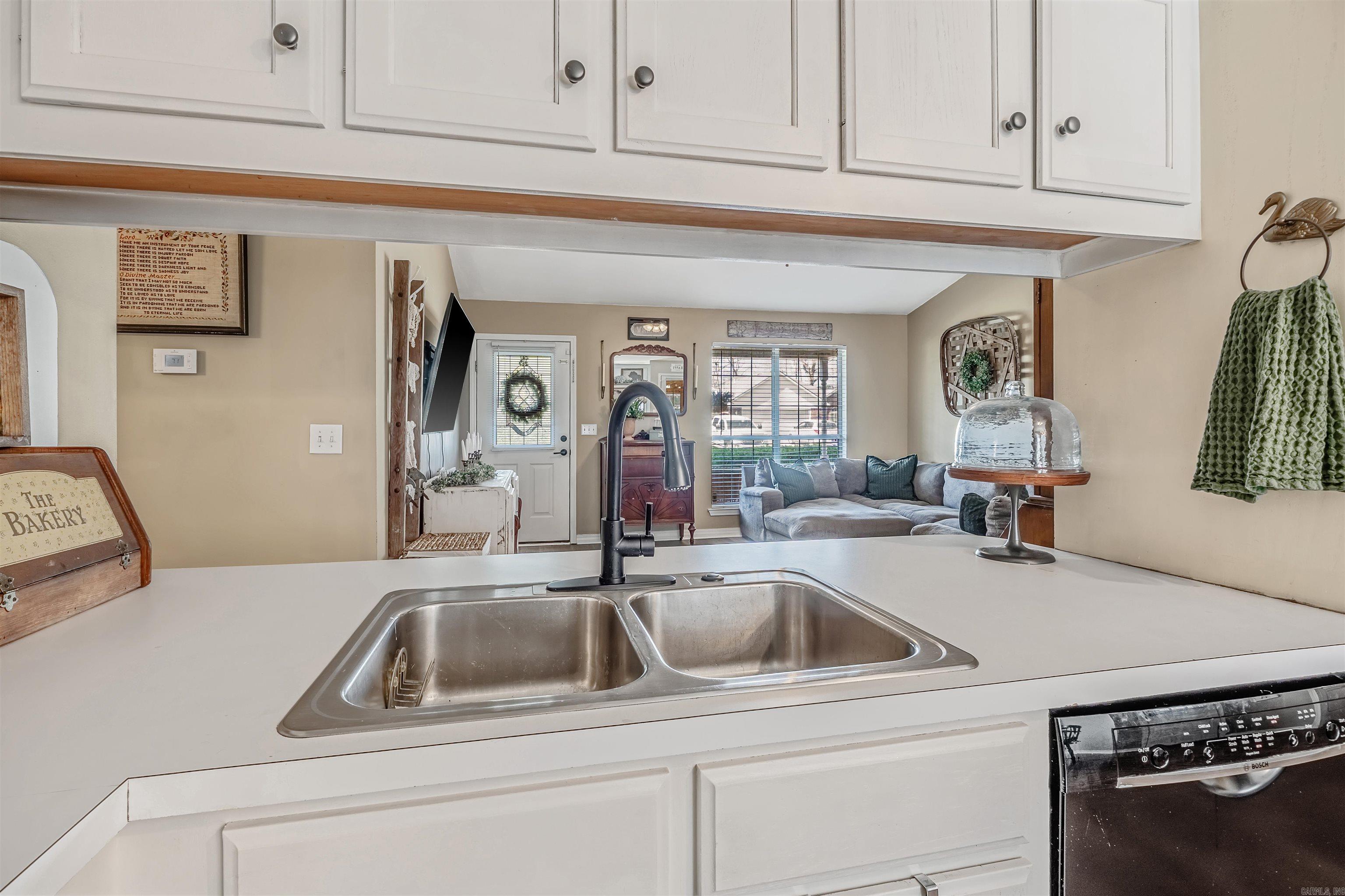 MAGNOLIA POINT - Residential