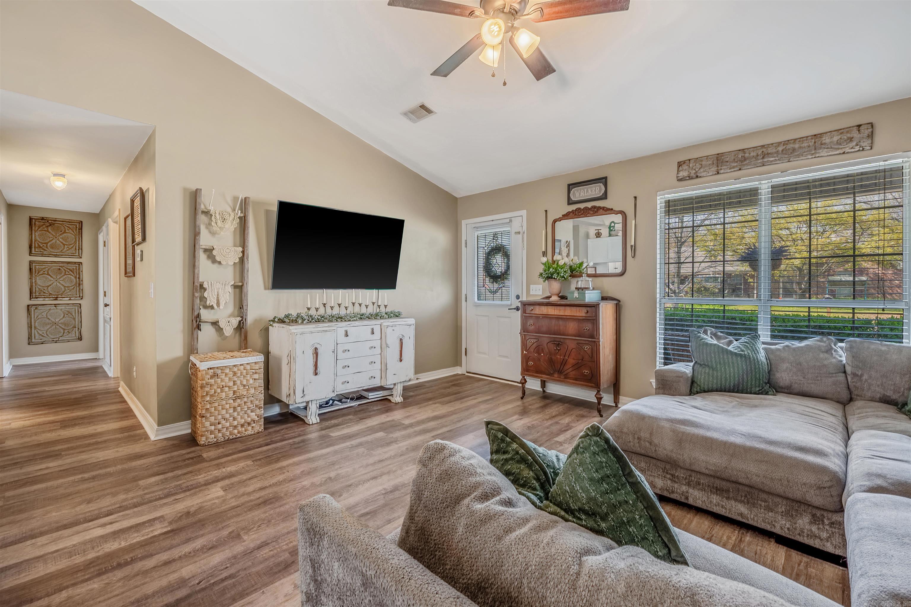 MAGNOLIA POINT - Residential