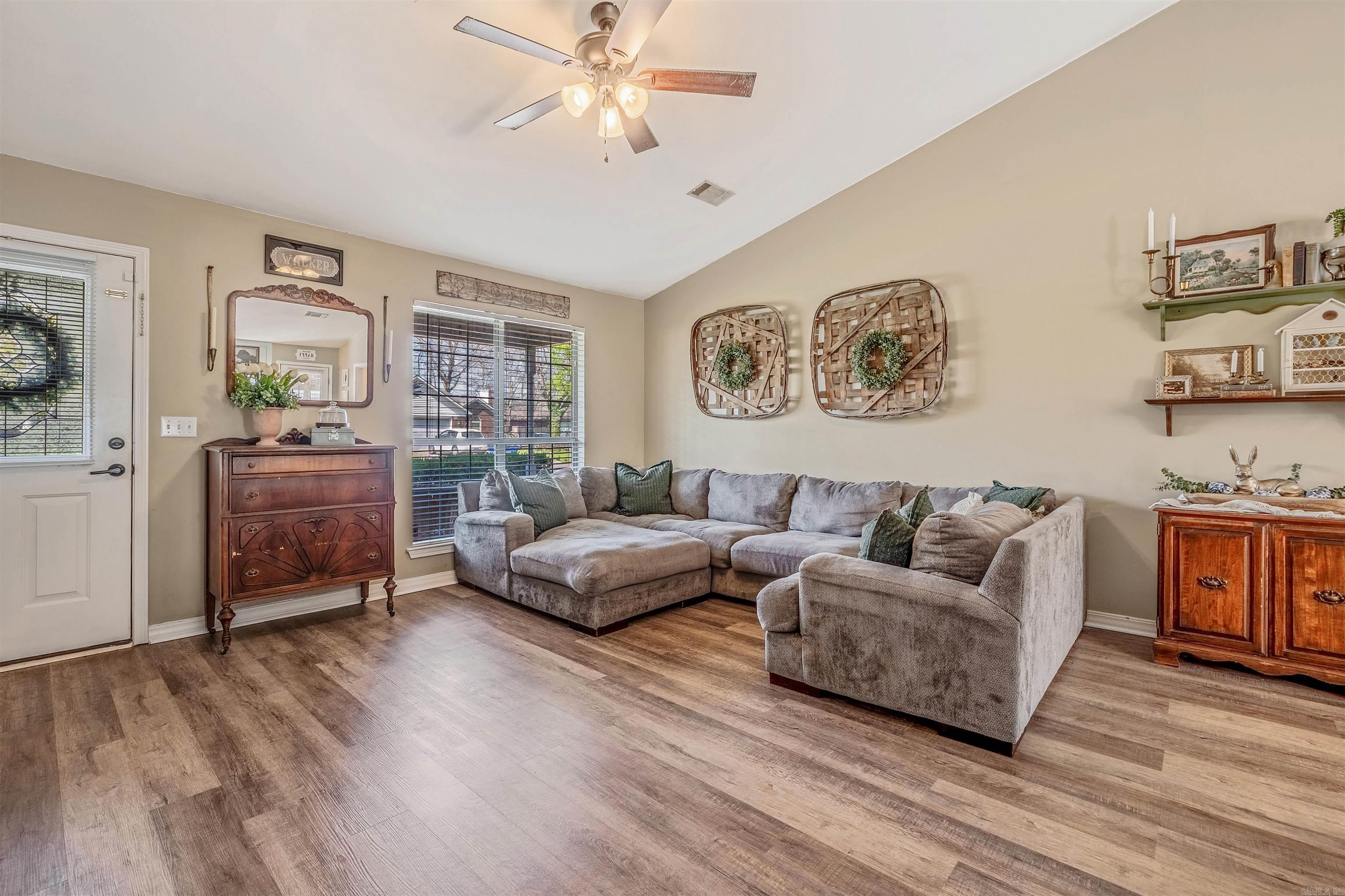 MAGNOLIA POINT - Residential