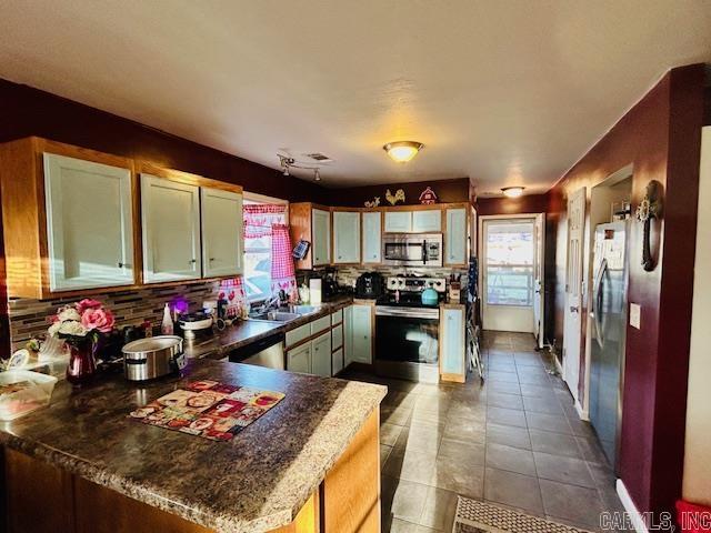 MOORE - Residential