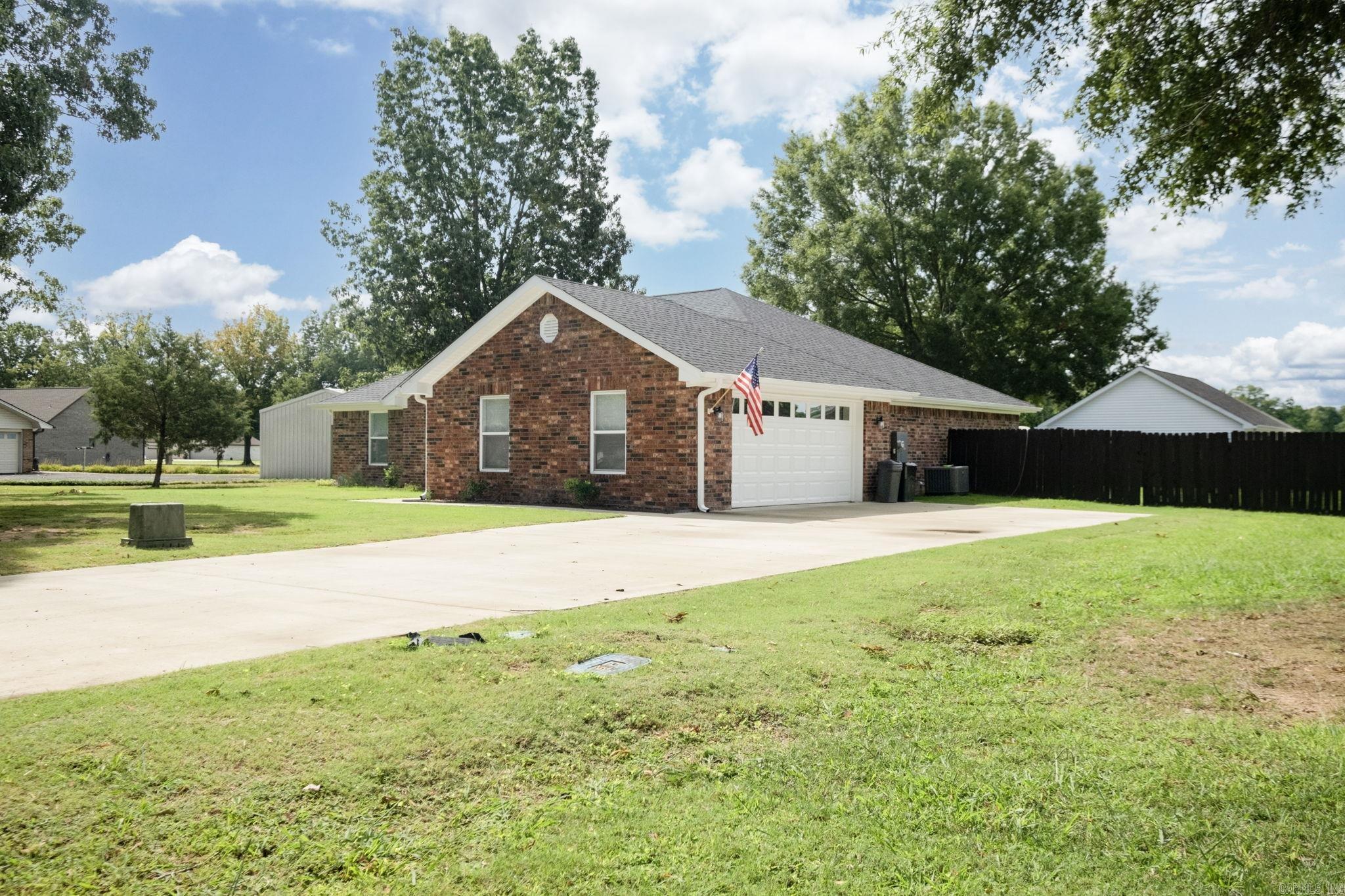 LAKEVIEW S/D - Residential