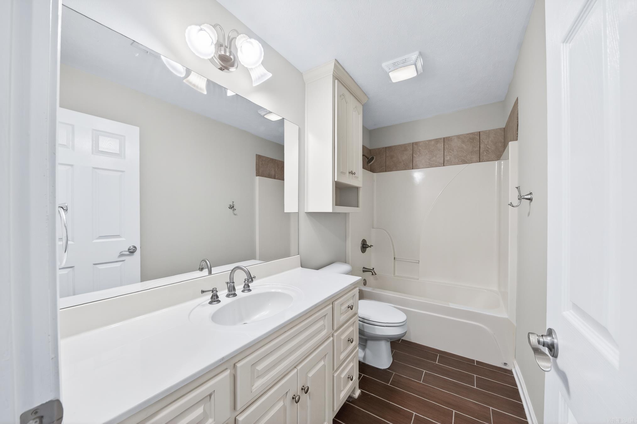 MAGNESS CREEK SUBDIVISION - Residential