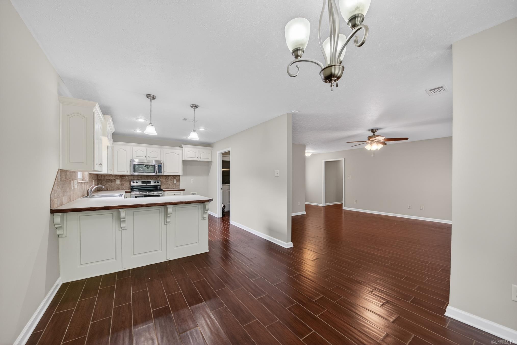 MAGNESS CREEK SUBDIVISION - Residential