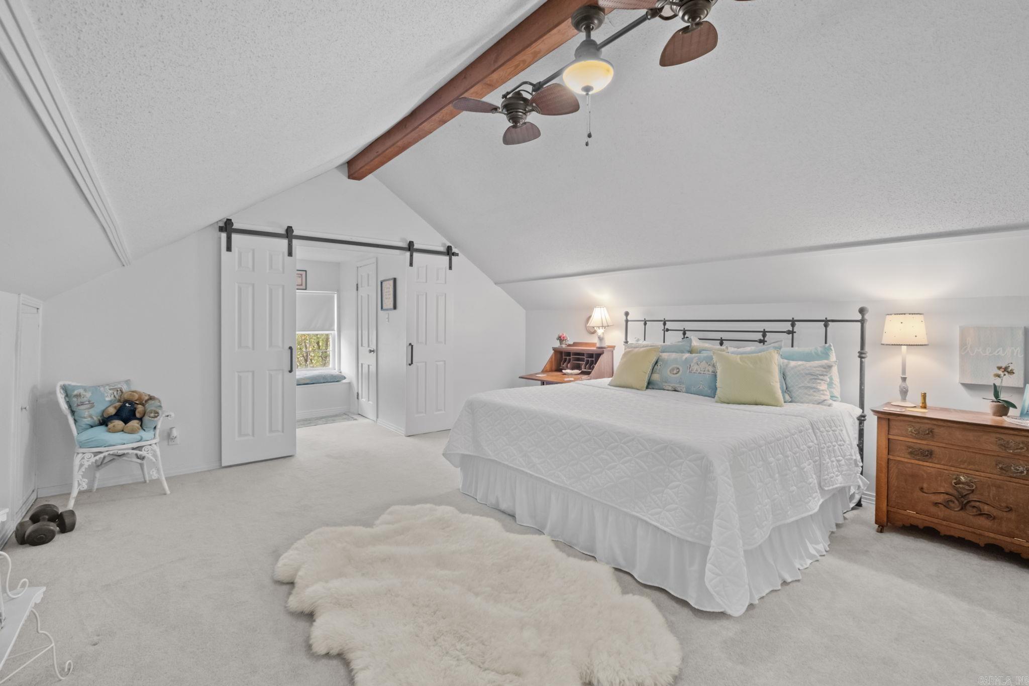 INDIAN HILLS - Residential