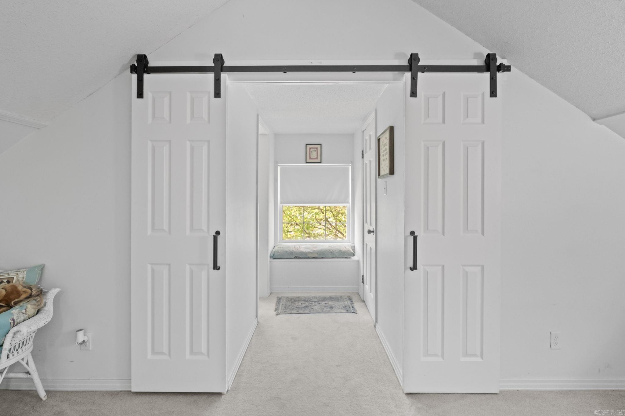 INDIAN HILLS - Residential