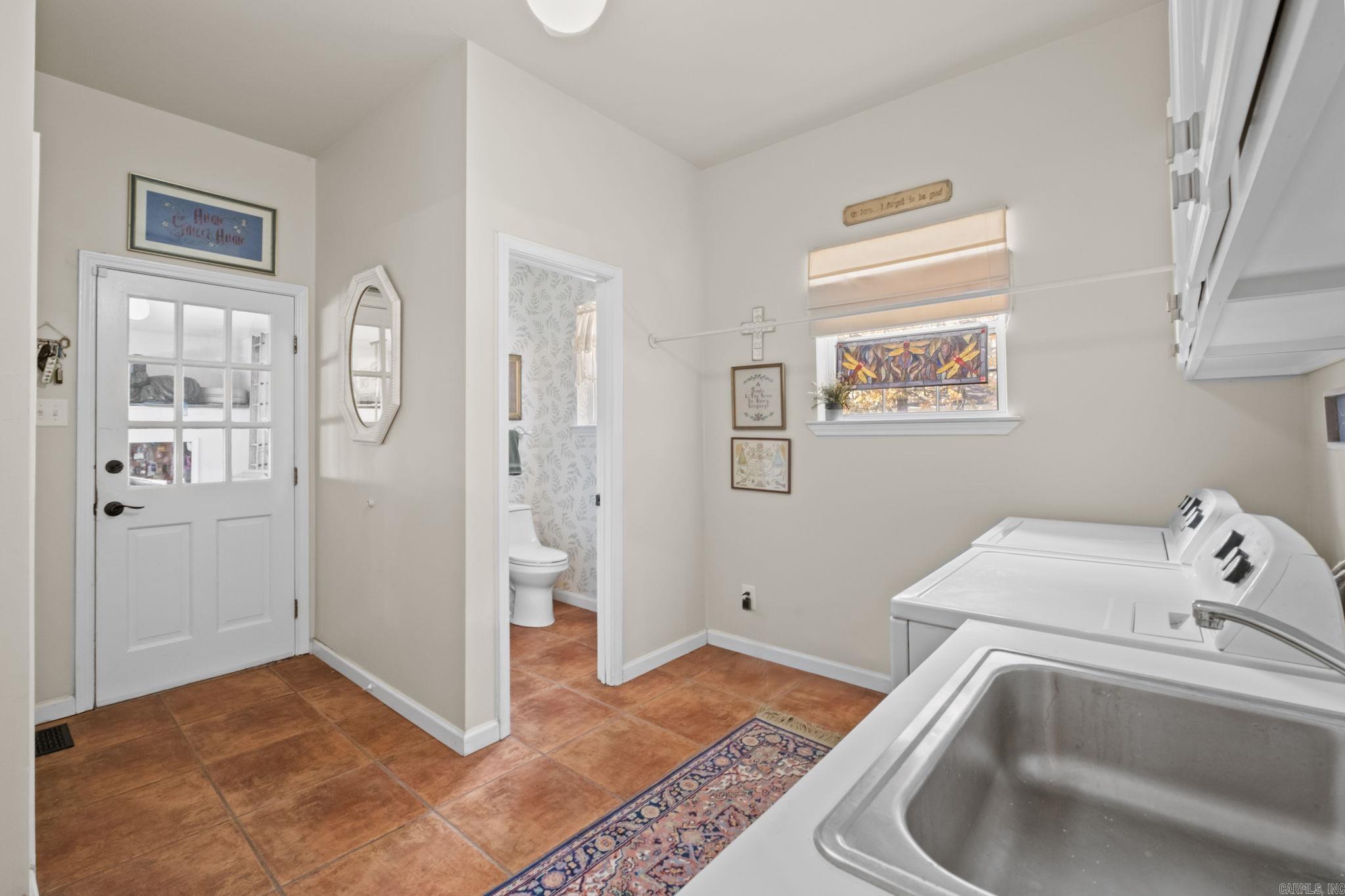 INDIAN HILLS - Residential