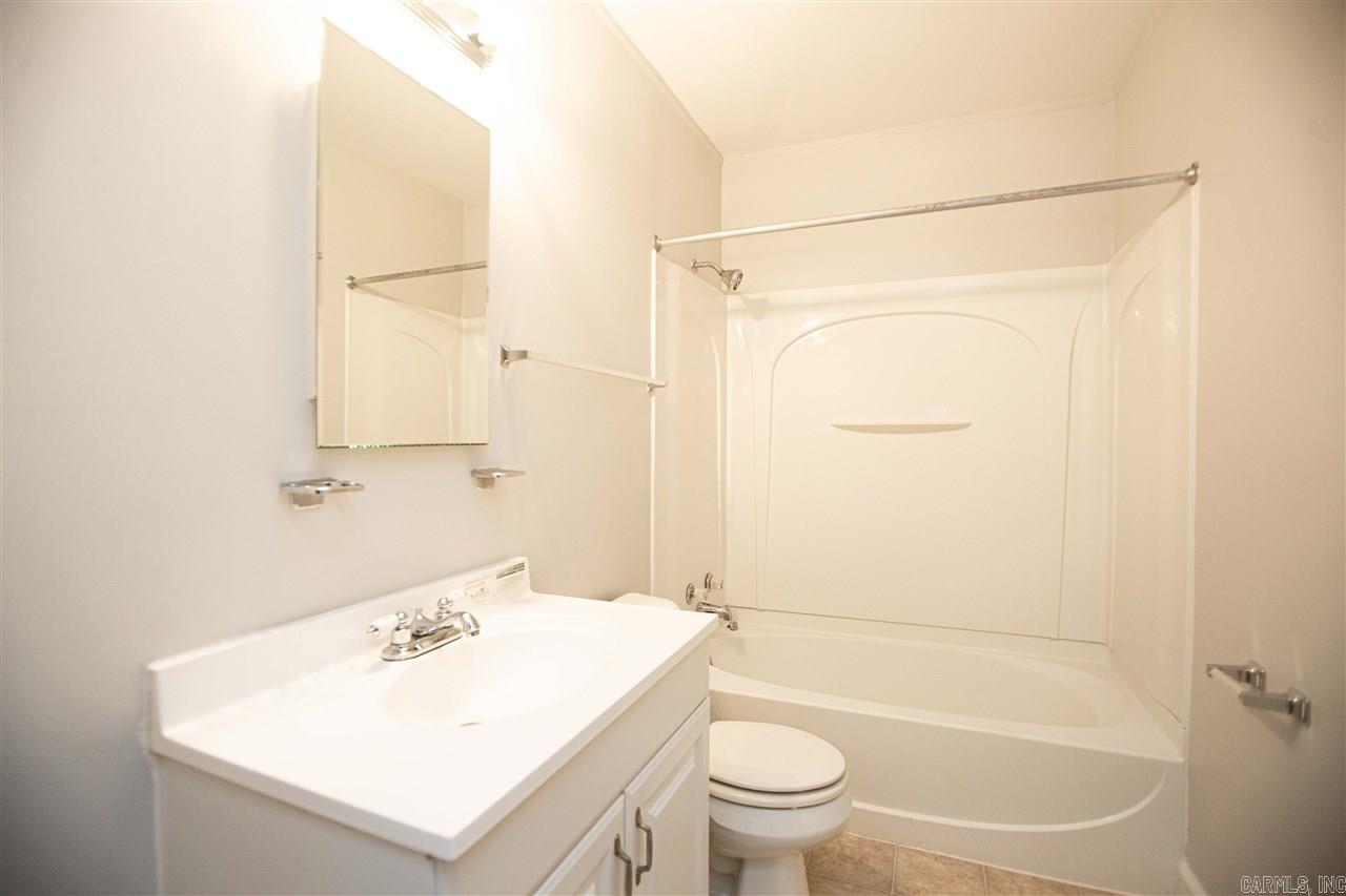 Bushmeyers Annex #1 - Residential Lease