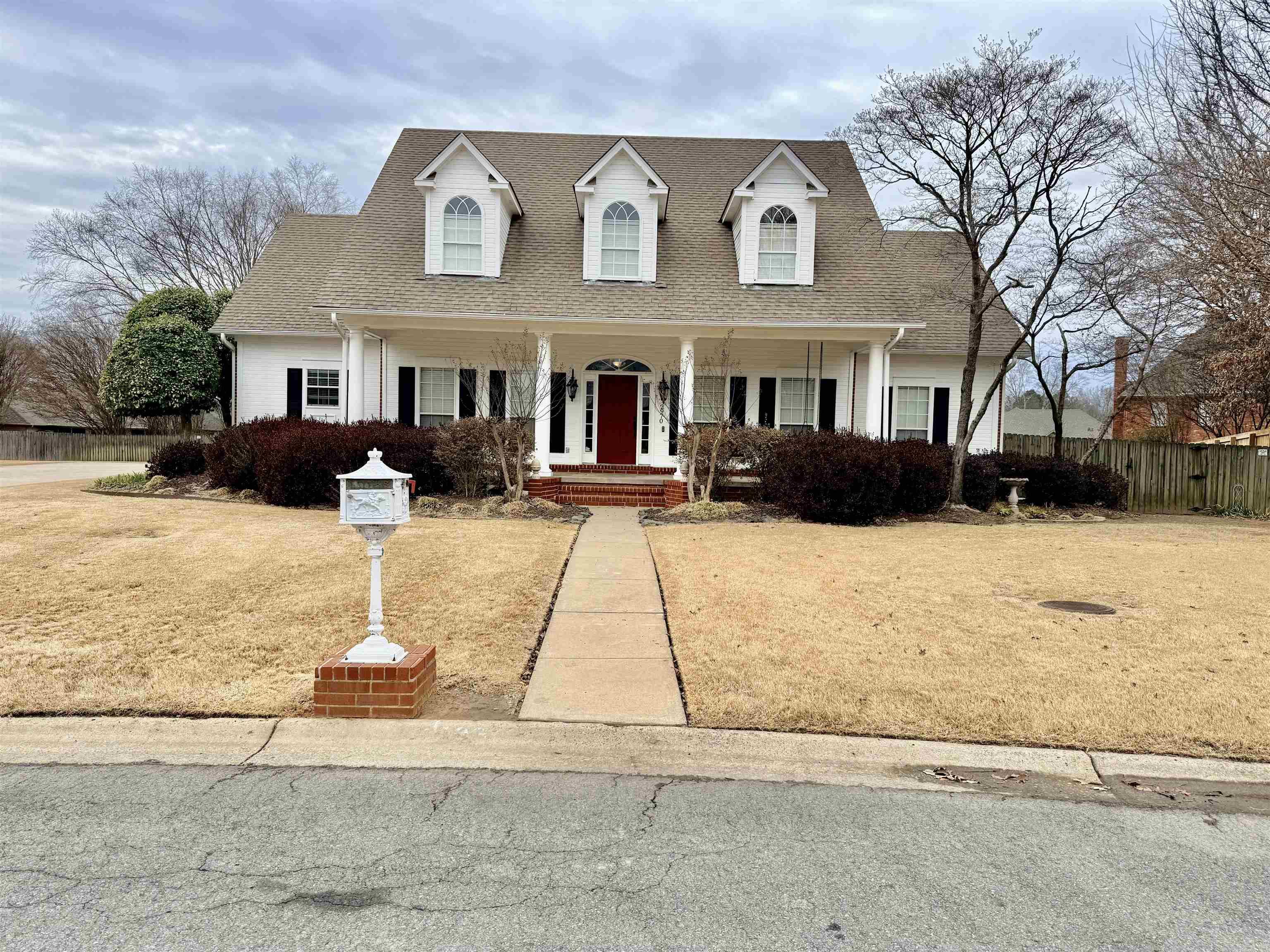 Royal Oaks - Residential