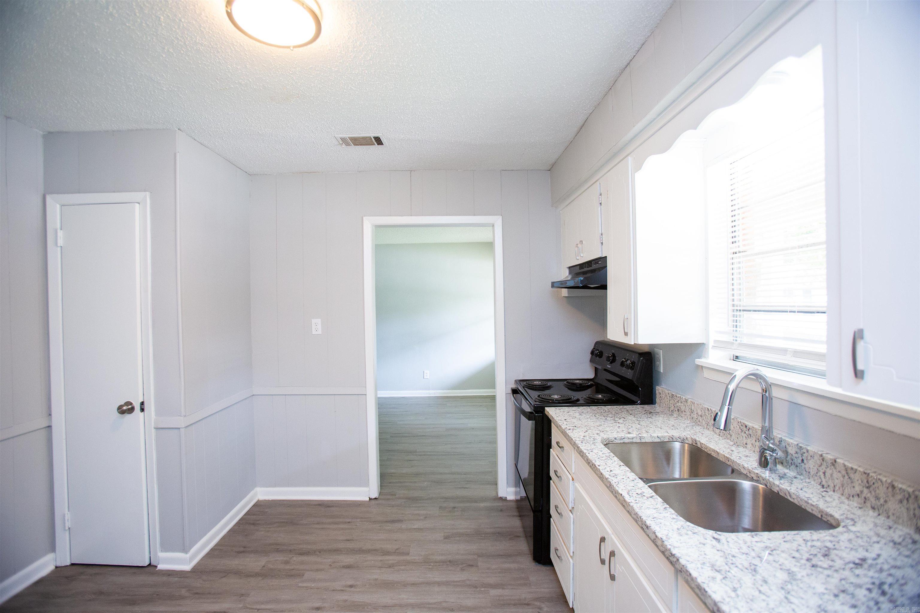 STONEGATE - Residential