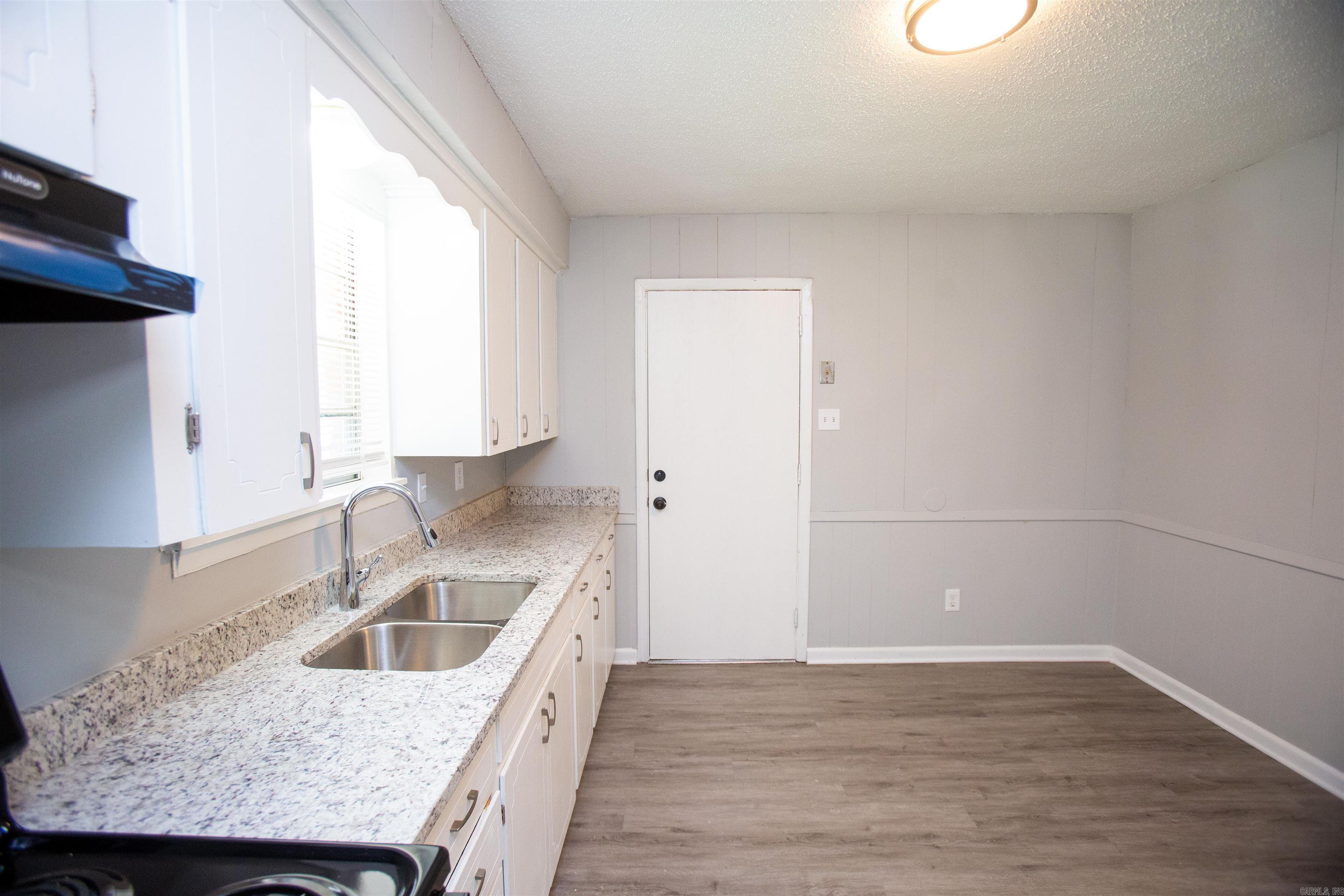 STONEGATE - Residential