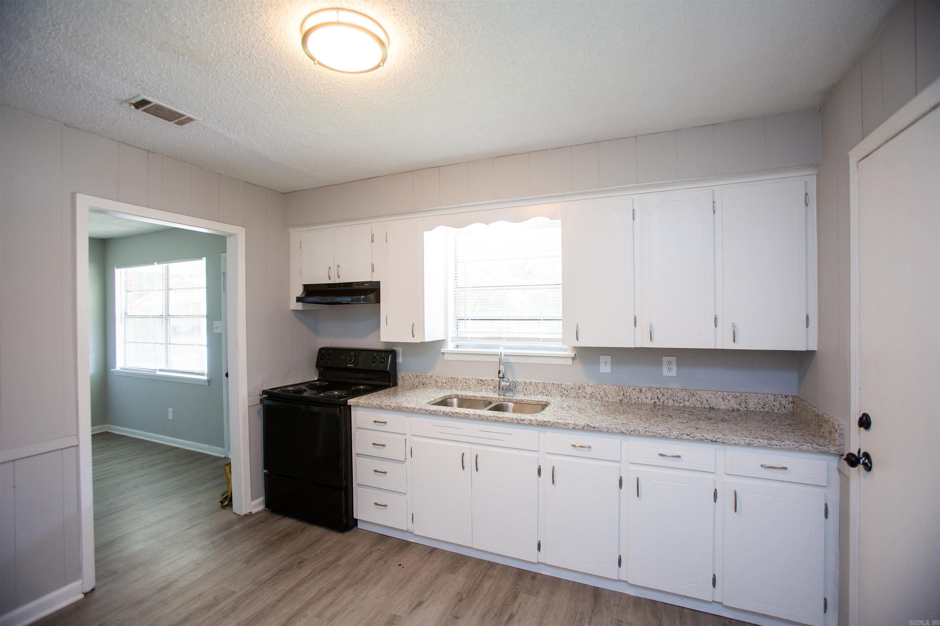 STONEGATE - Residential