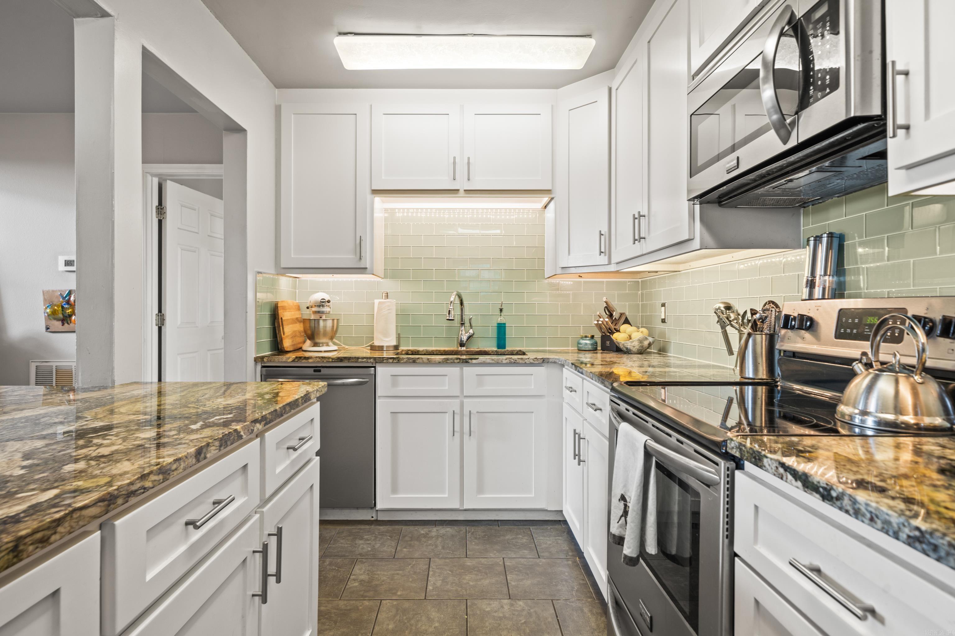 MOONLIGHT BAY COLONY HPR - Residential