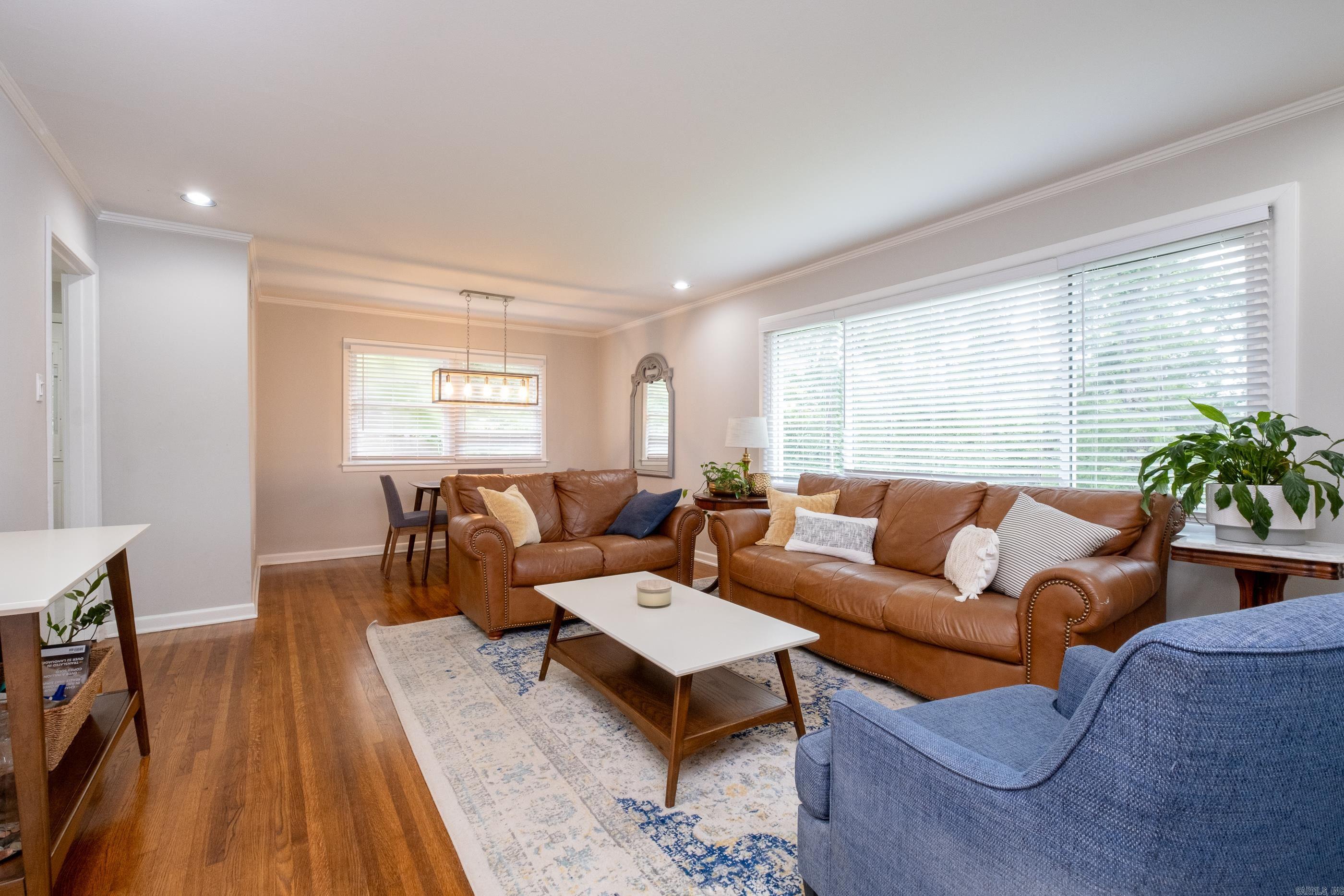 KINGWOOD PLACE - Residential