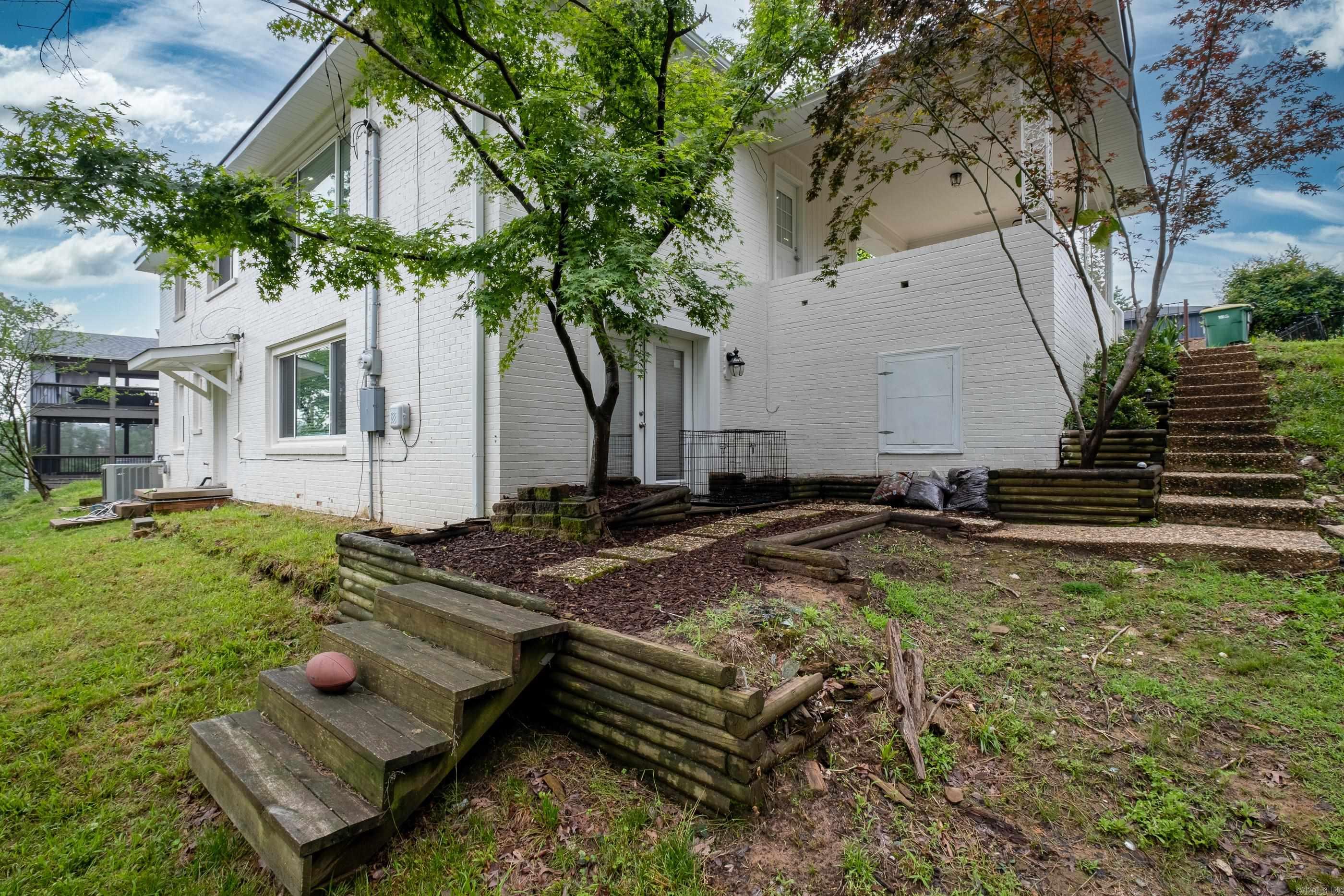 KINGWOOD PLACE - Residential