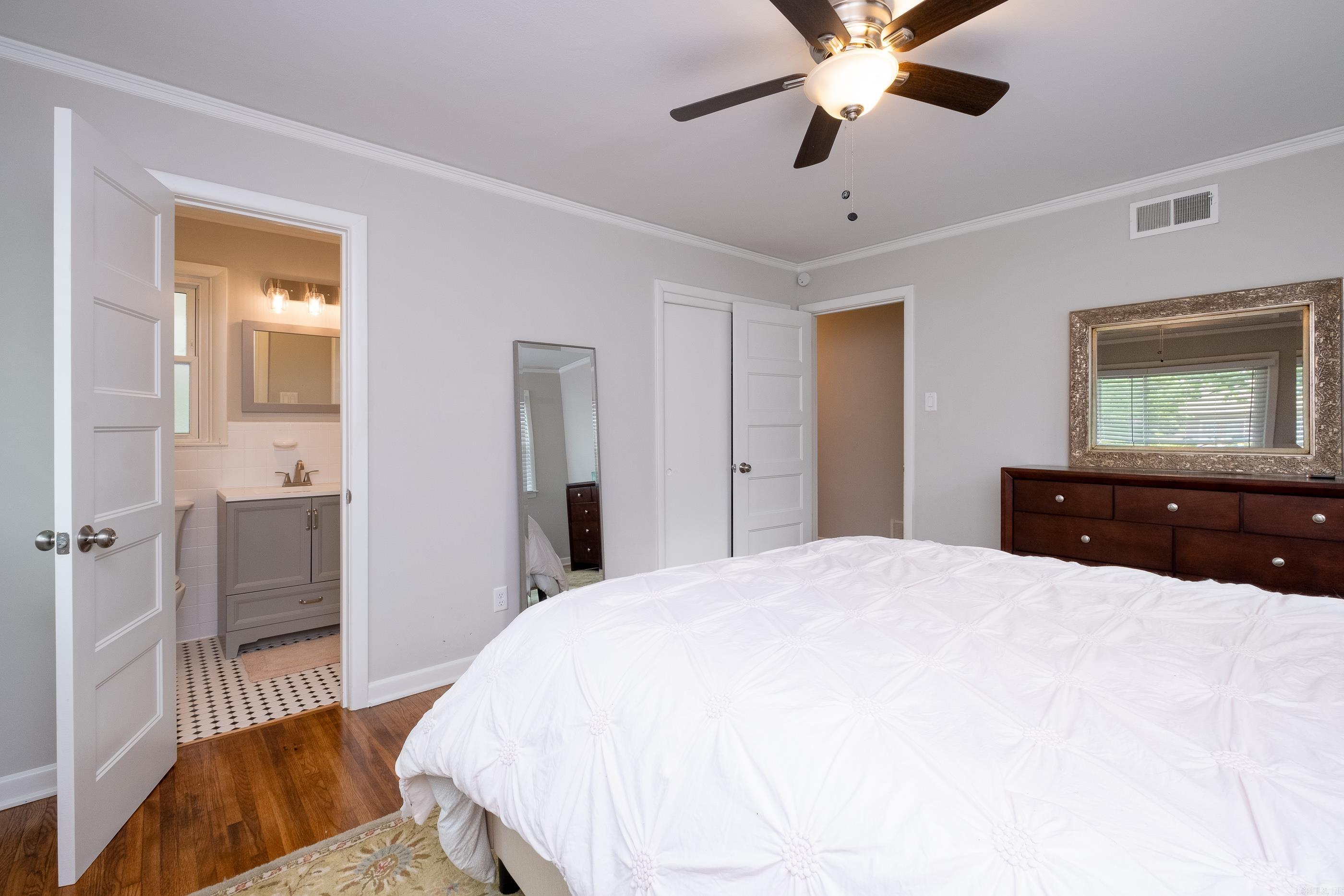 KINGWOOD PLACE - Residential