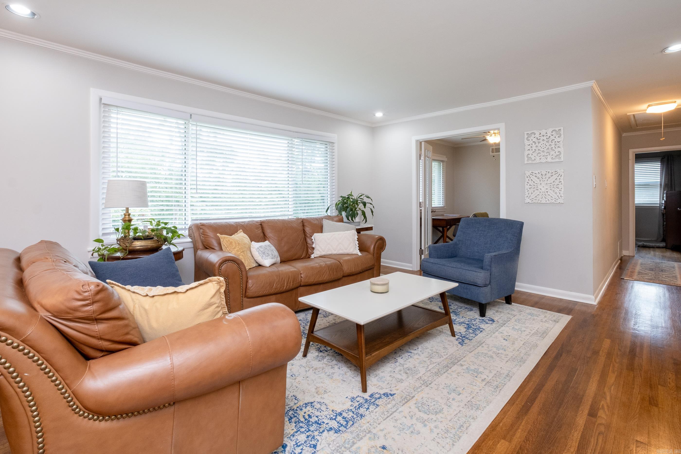 KINGWOOD PLACE - Residential