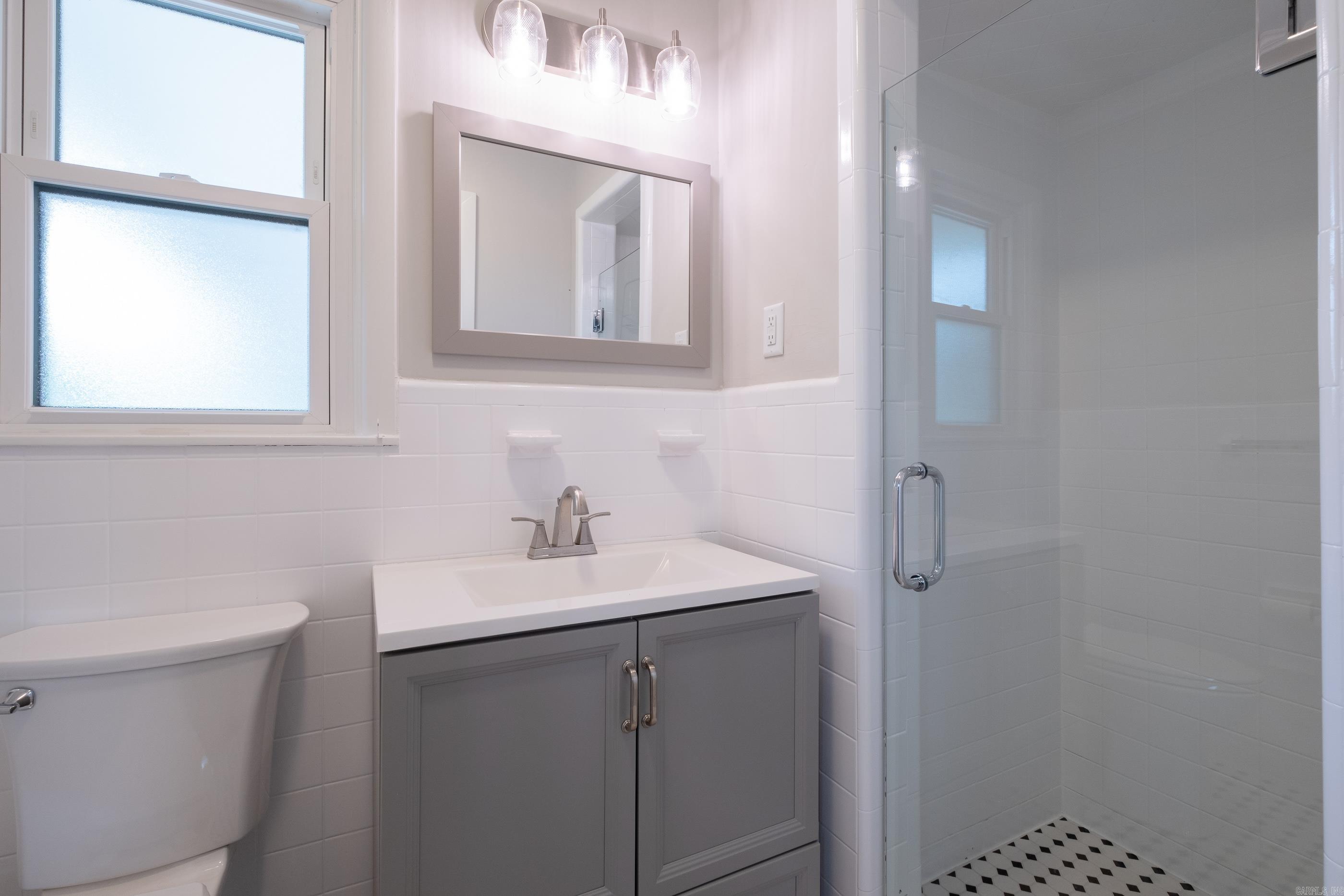 KINGWOOD PLACE - Residential