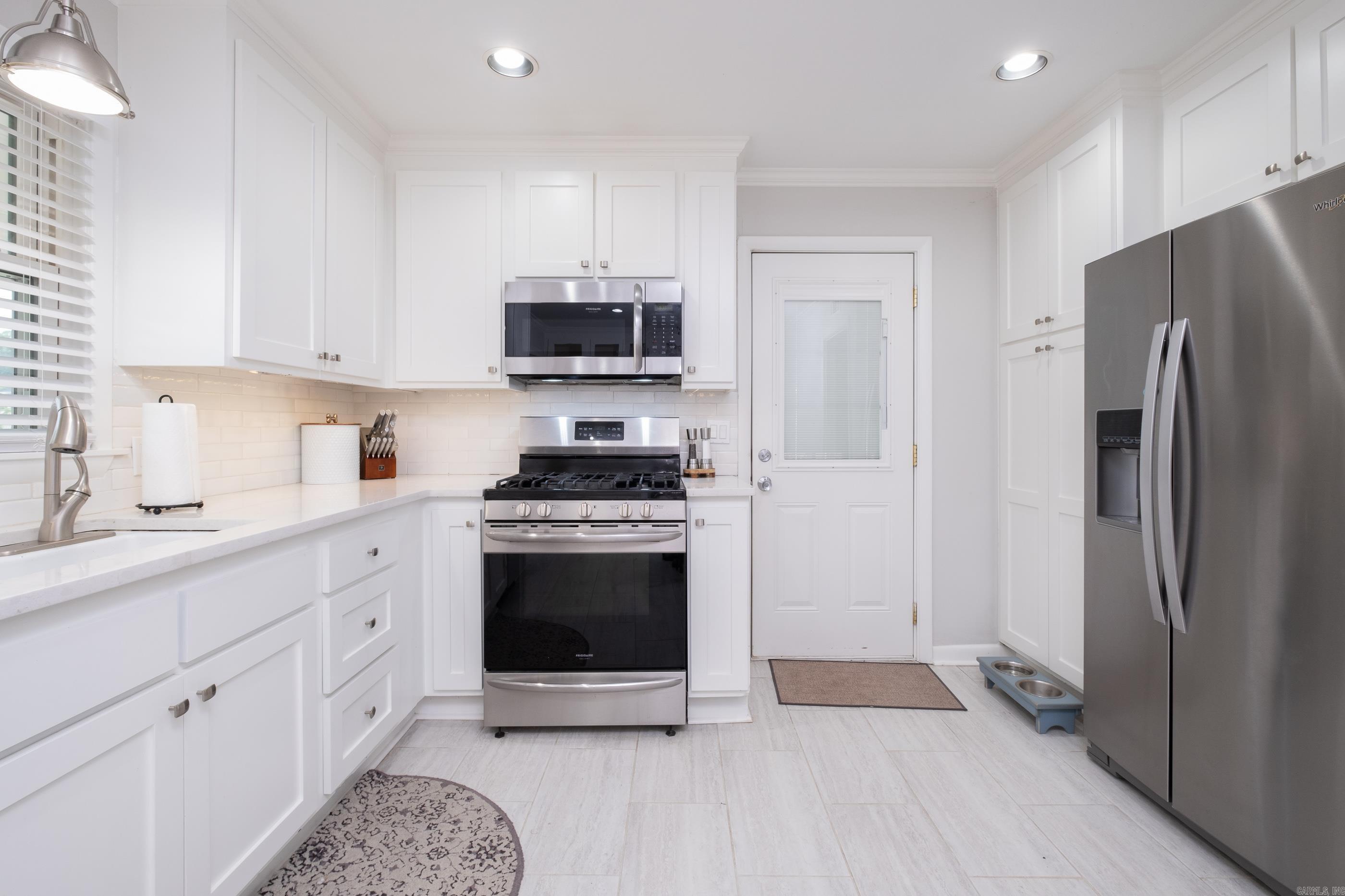 KINGWOOD PLACE - Residential