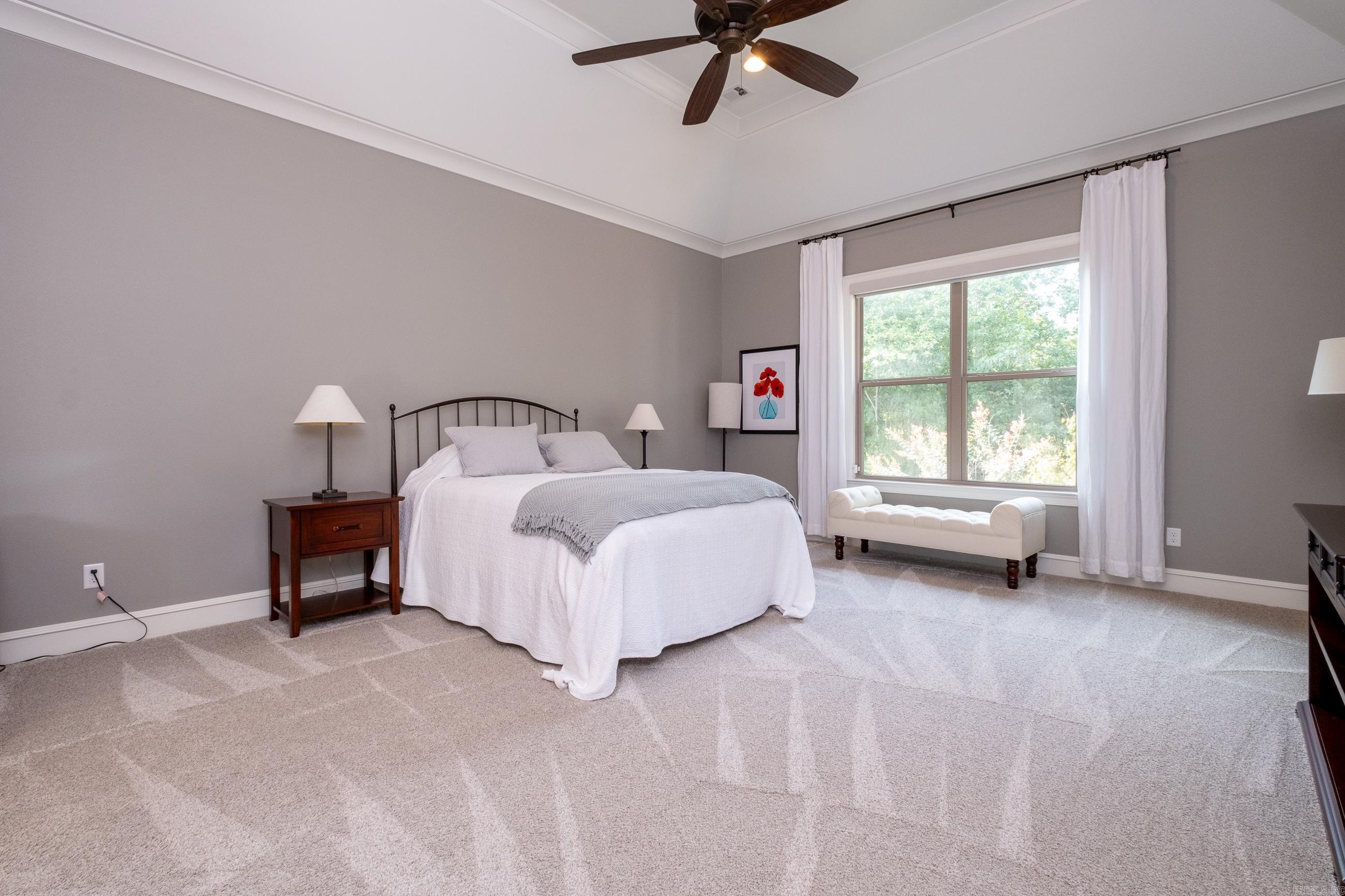 WOODLANDS EDGE - Residential