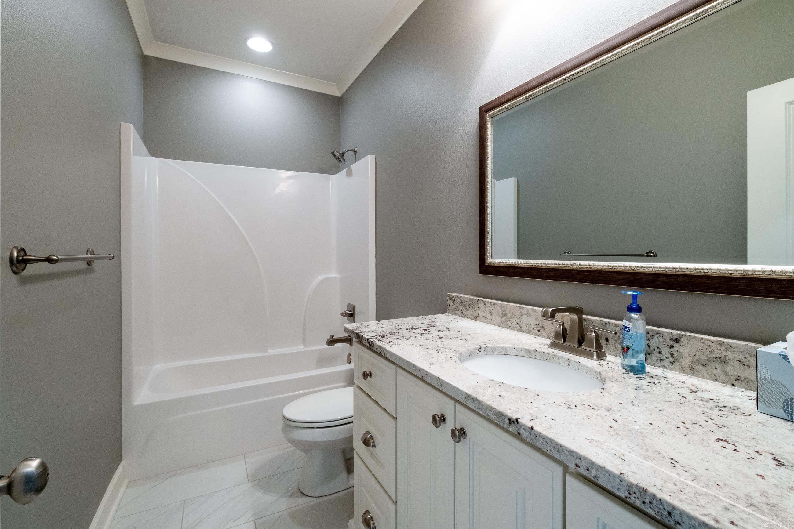 WOODLANDS EDGE - Residential