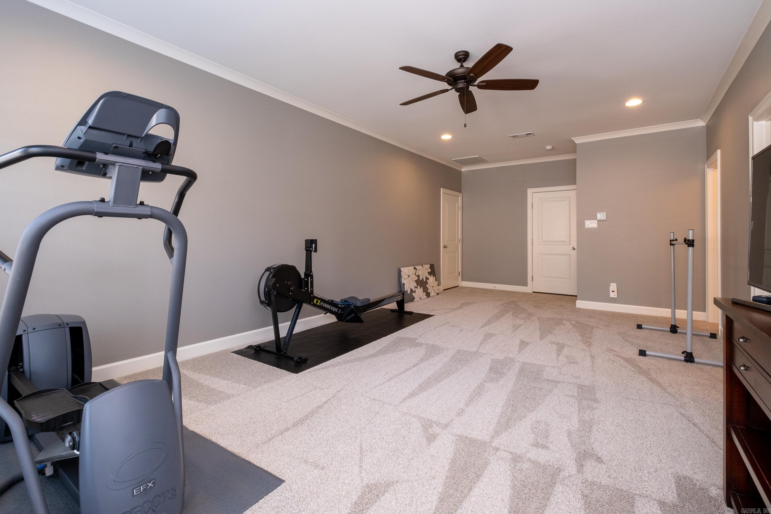 WOODLANDS EDGE - Residential