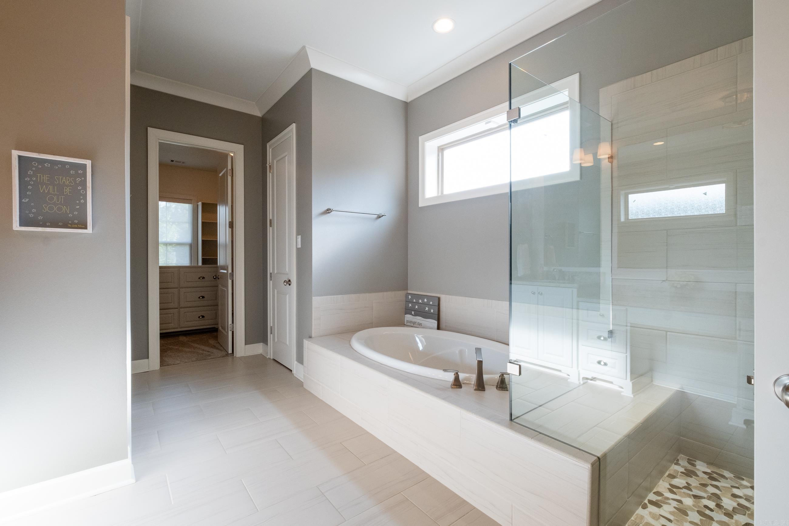 WOODLANDS EDGE - Residential