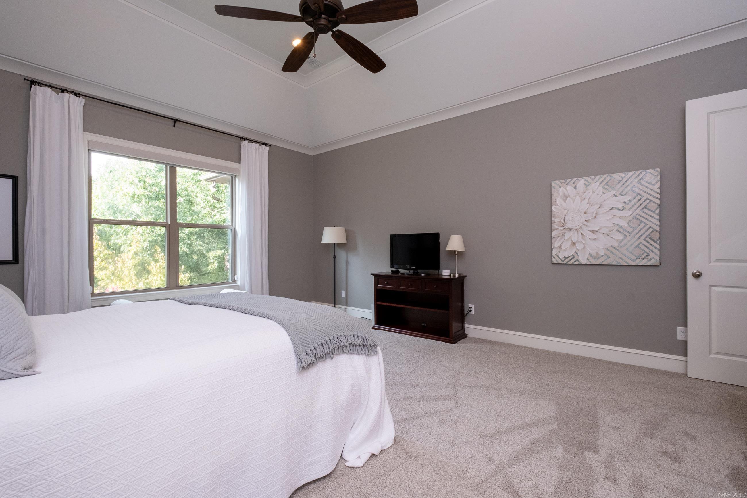 WOODLANDS EDGE - Residential