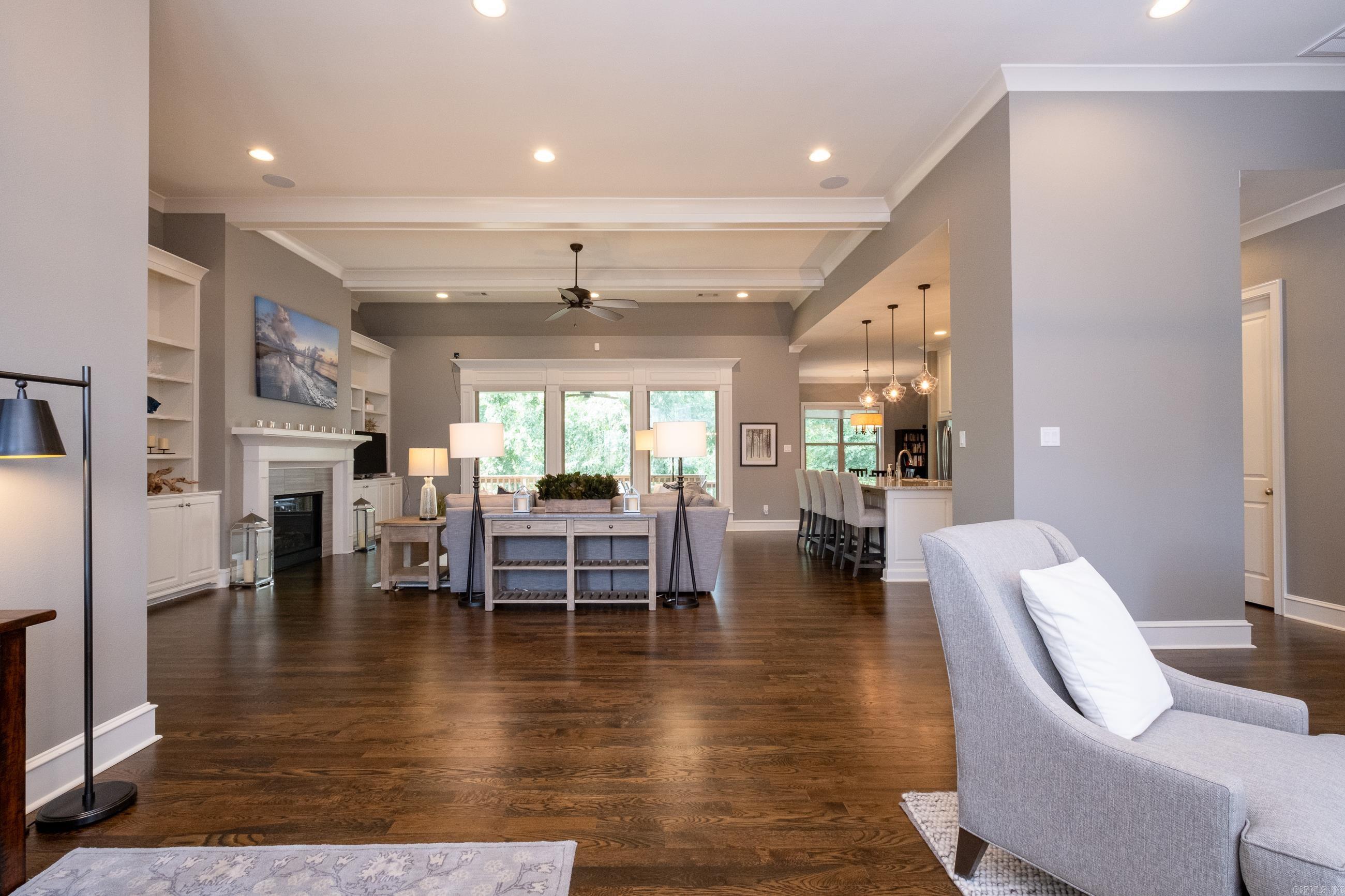 WOODLANDS EDGE - Residential