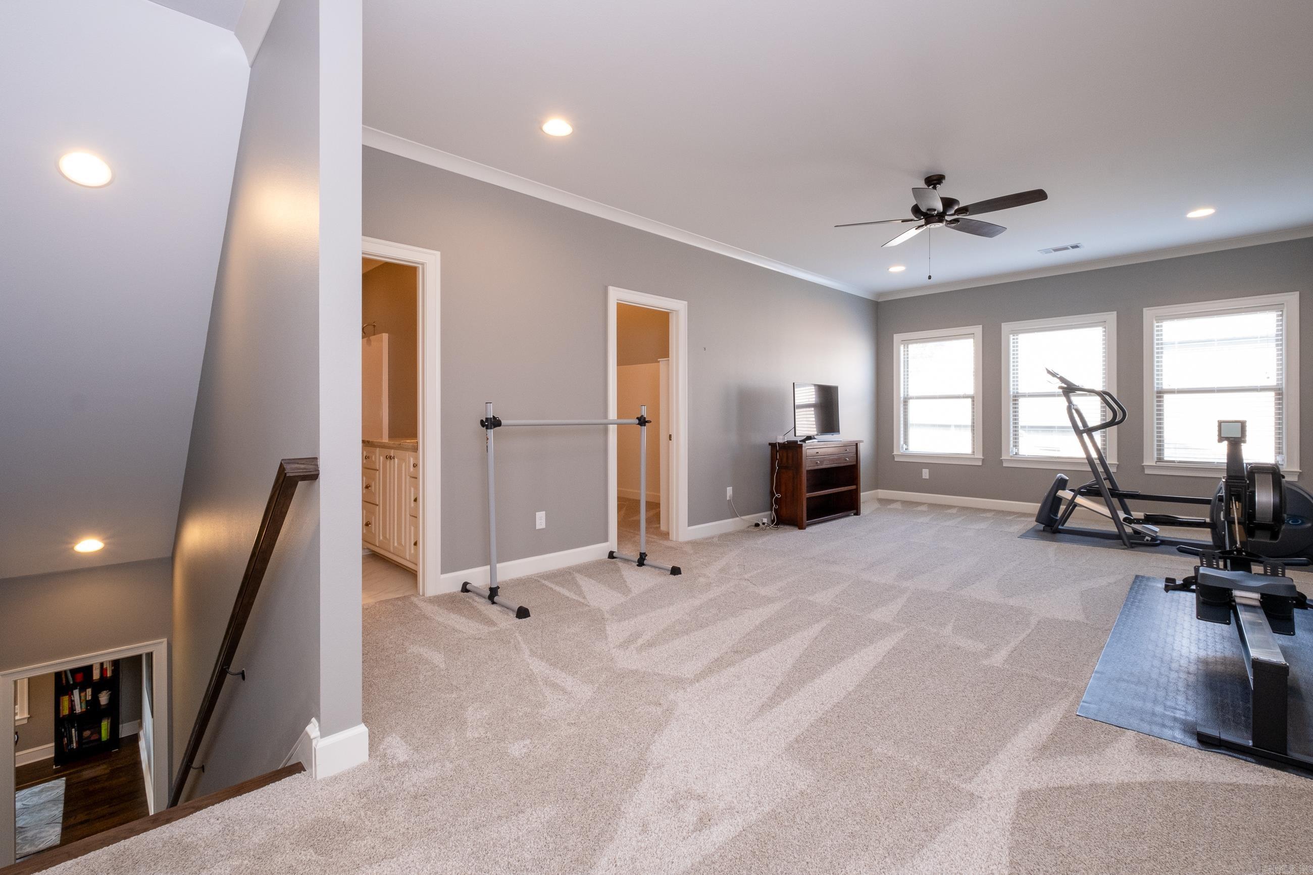 WOODLANDS EDGE - Residential