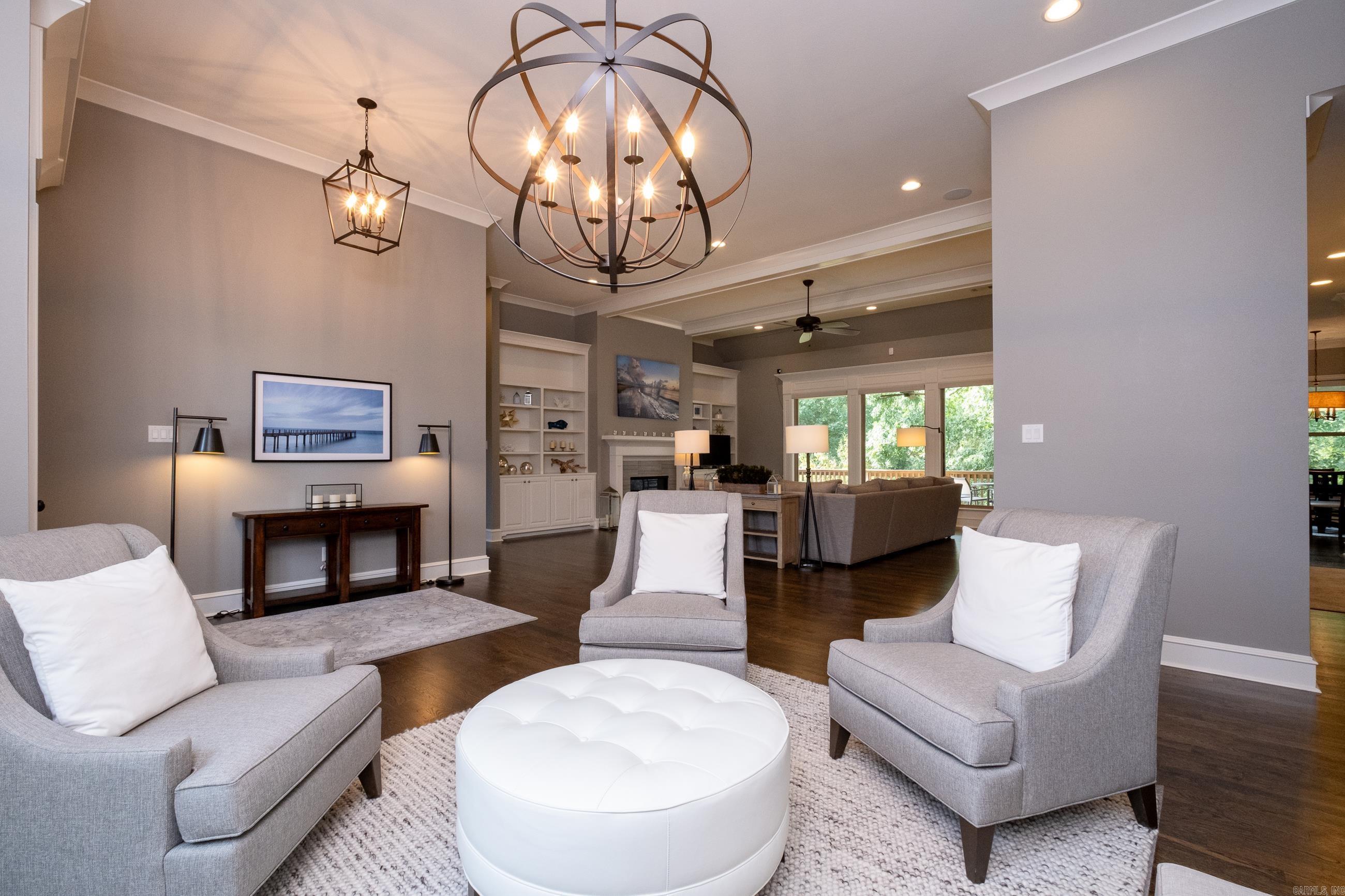 WOODLANDS EDGE - Residential