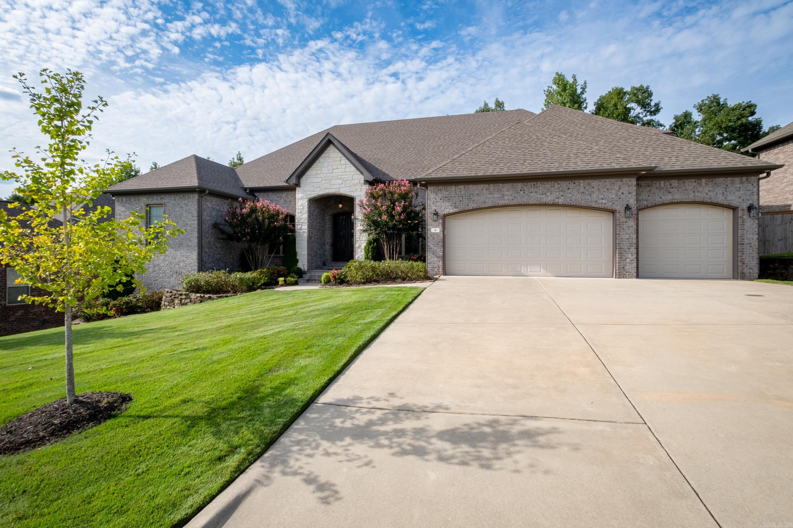 WOODLANDS EDGE - Residential