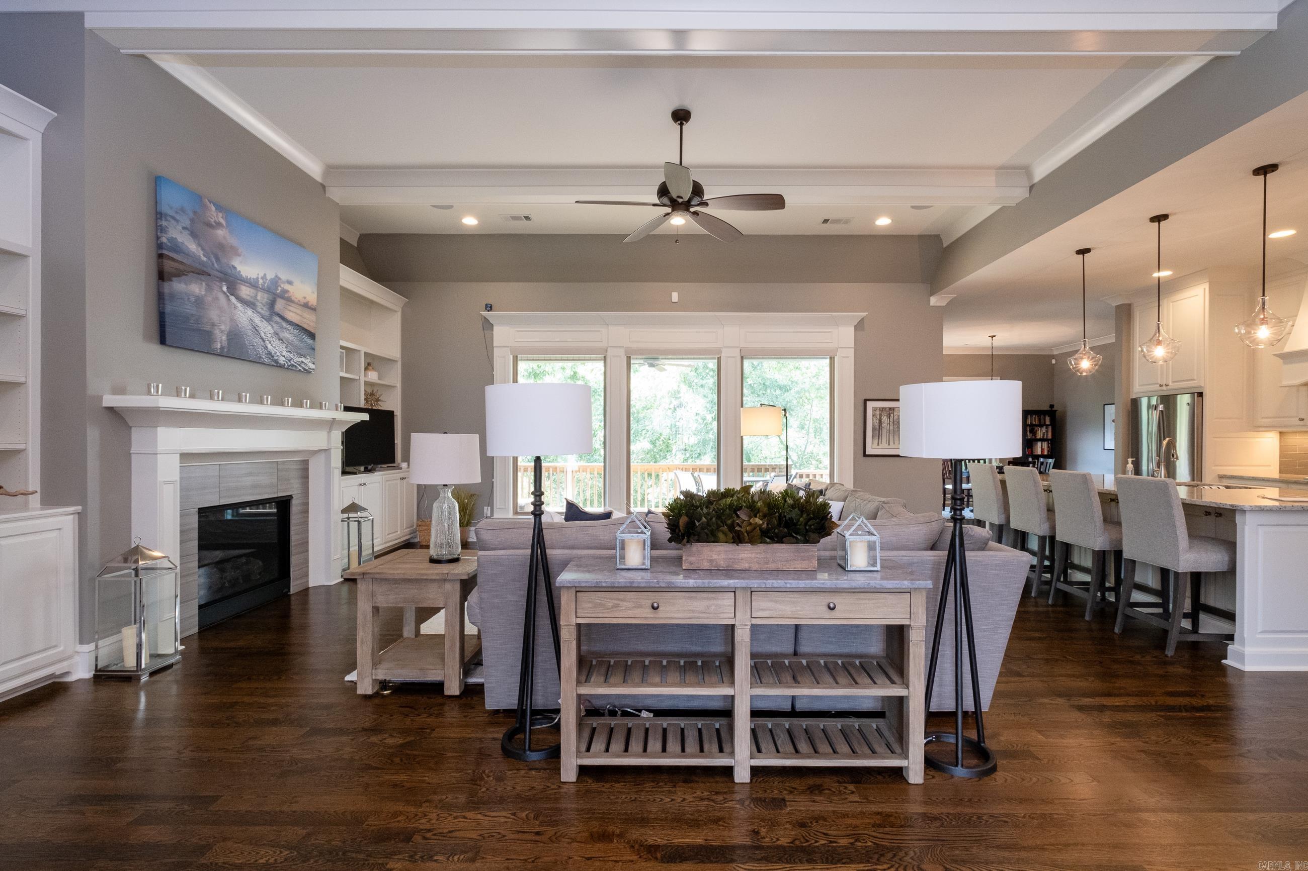 WOODLANDS EDGE - Residential