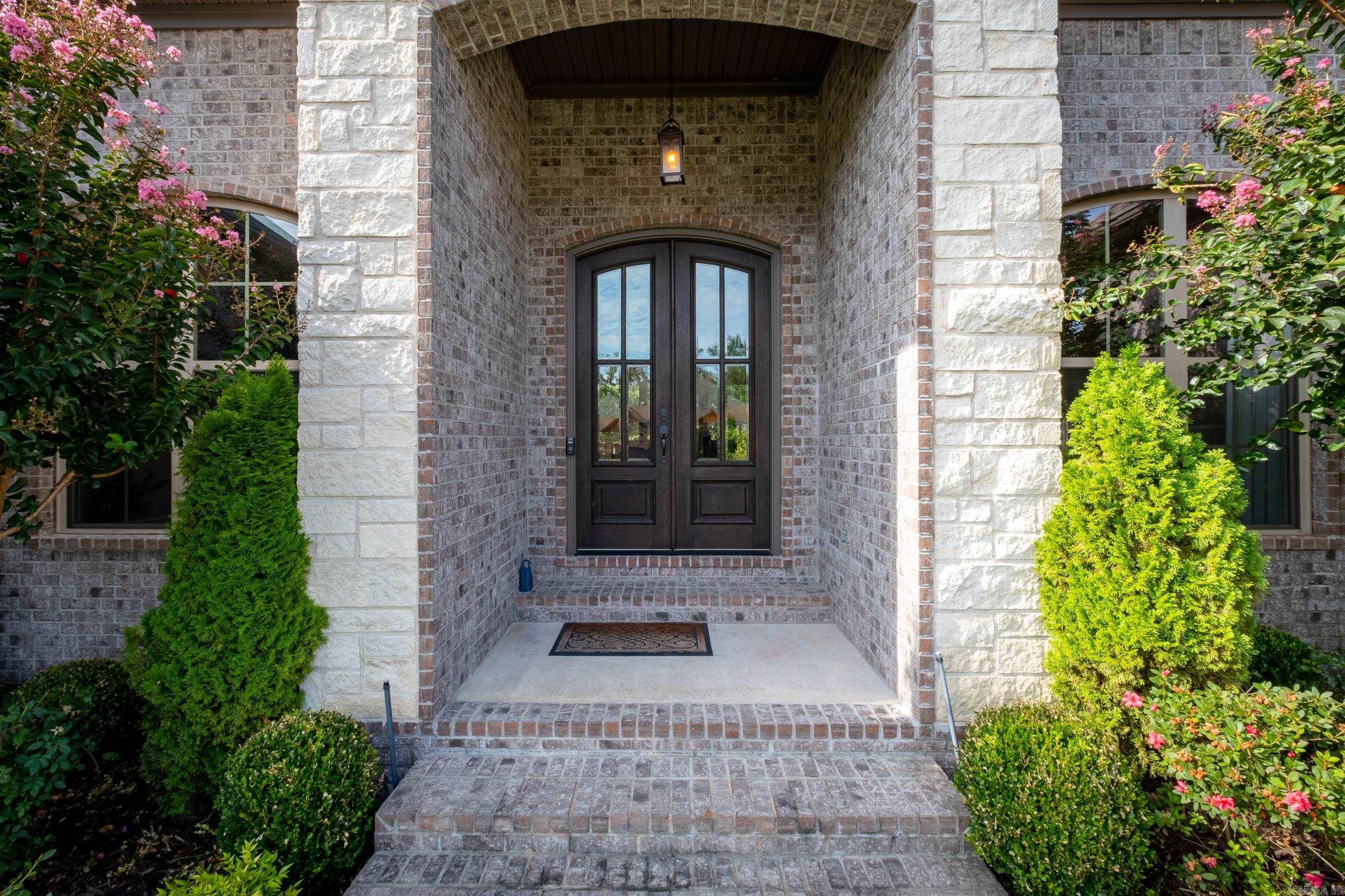 WOODLANDS EDGE - Residential