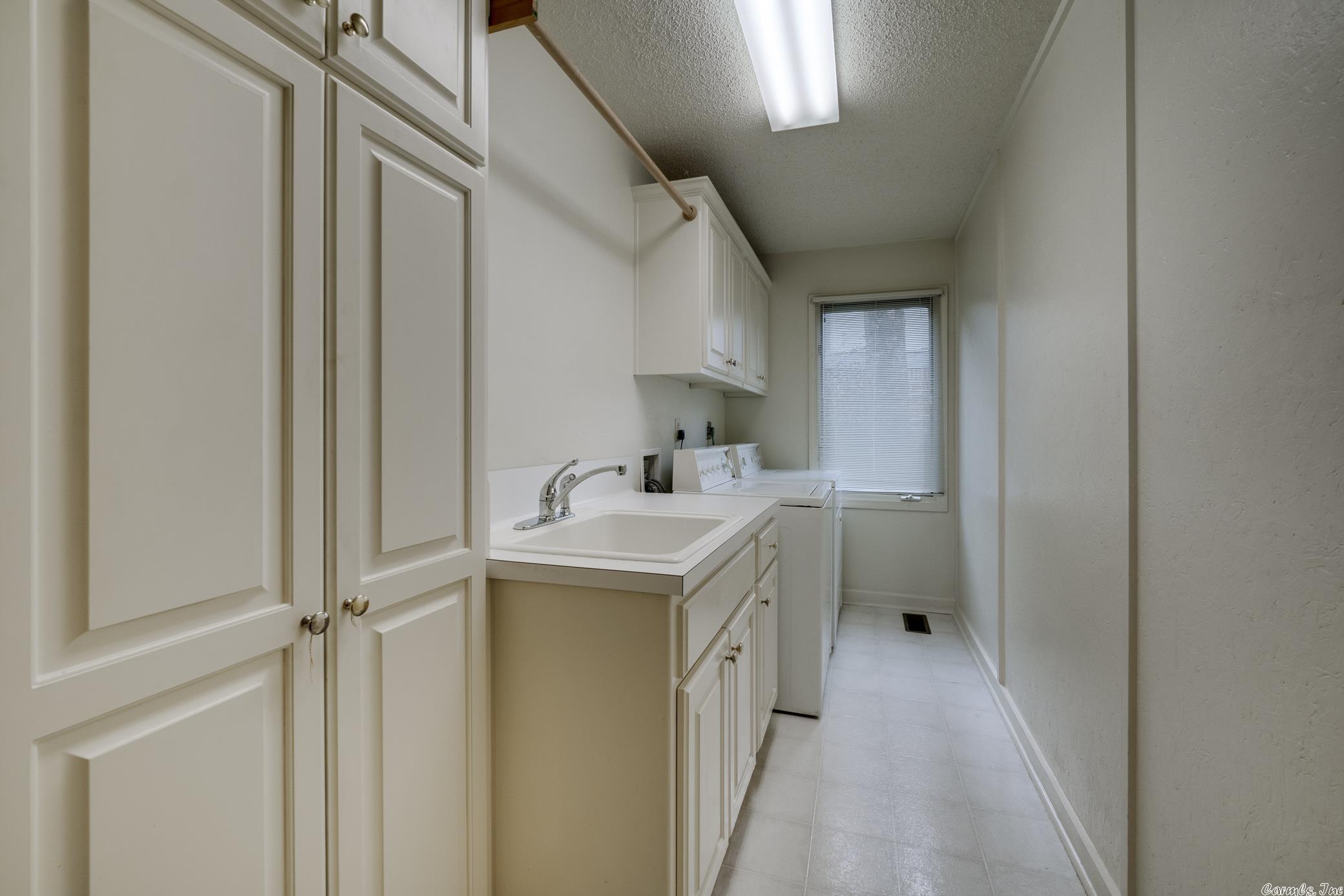 OVERBROOK - Residential