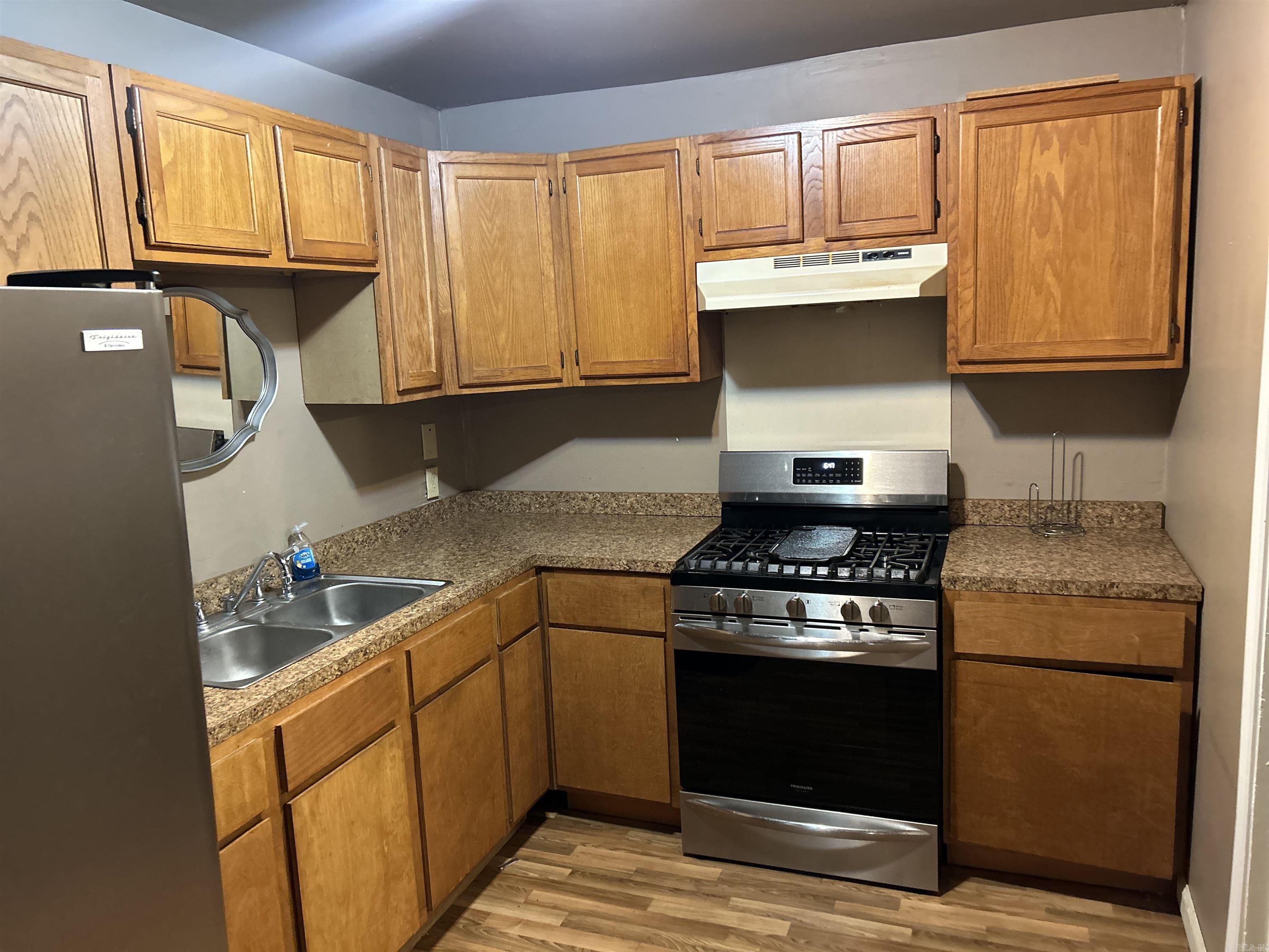 LYNCH ADD - Residential