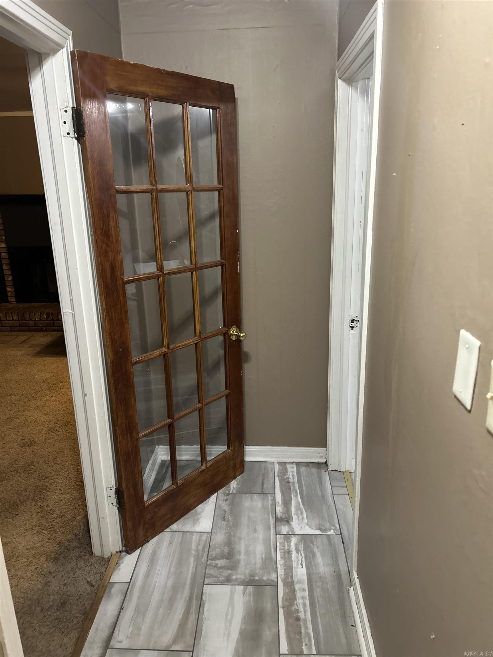 LYNCH ADD - Residential
